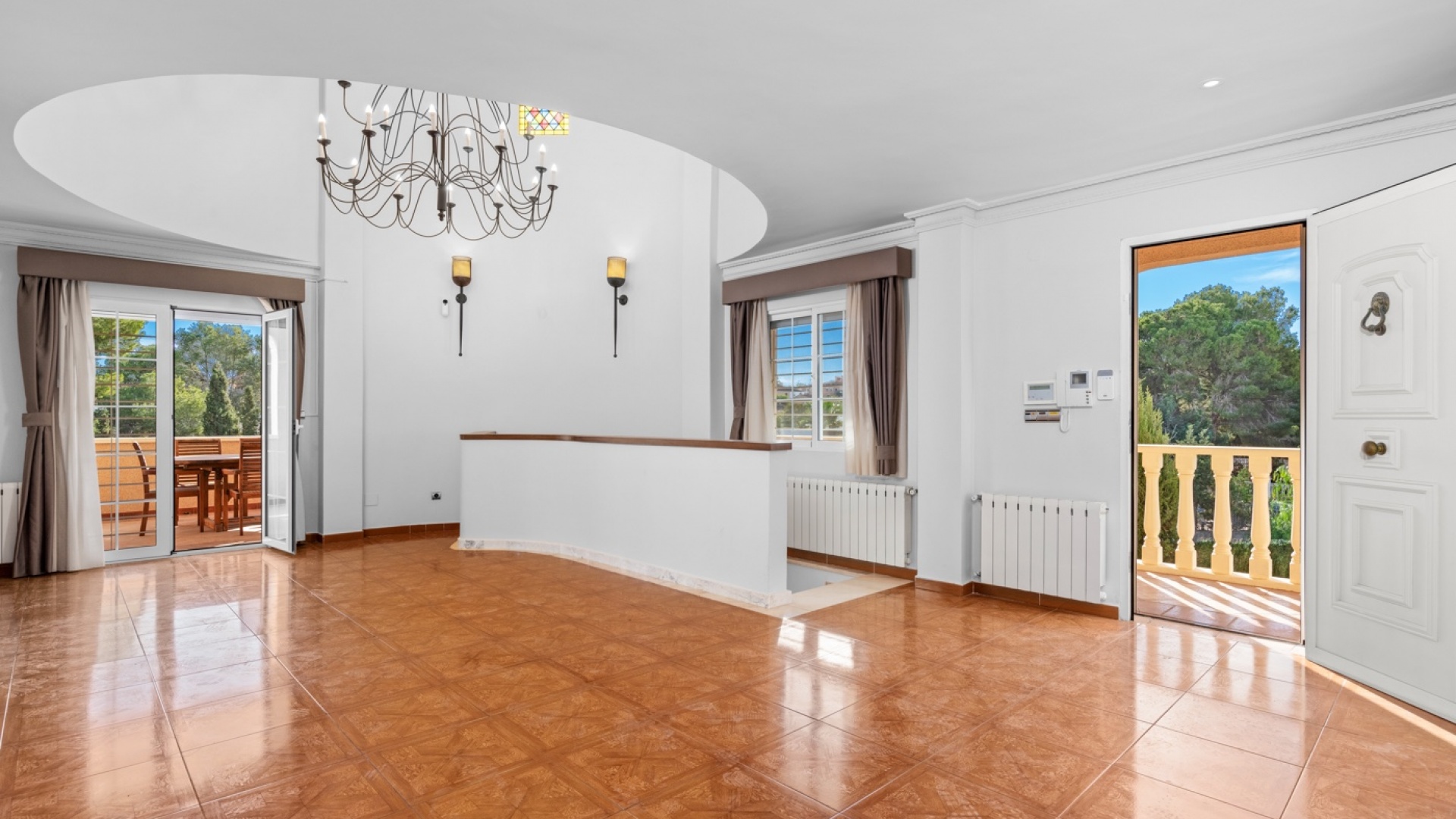 Resale - Villa - Los Balcones