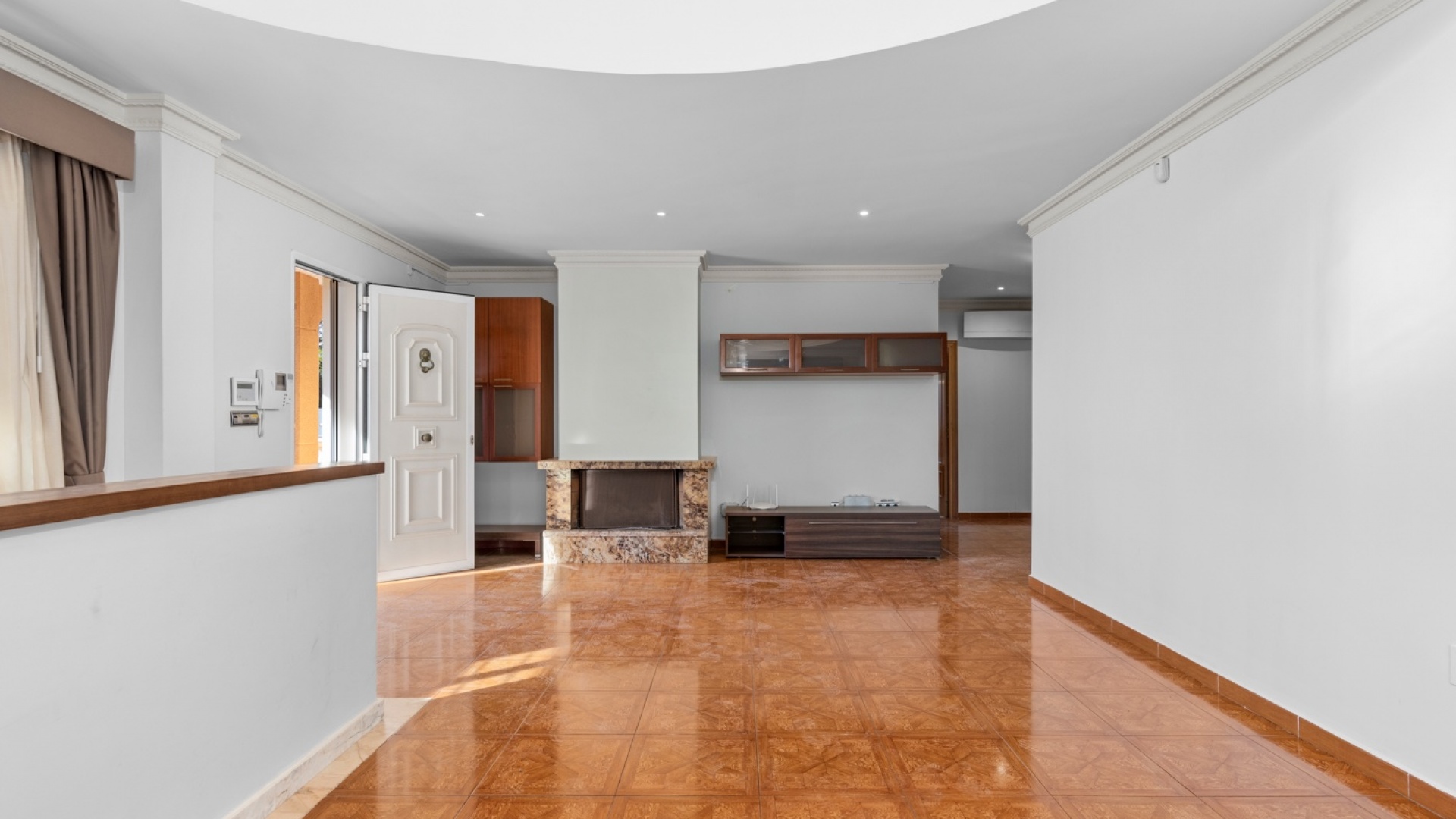 Resale - Villa - Los Balcones