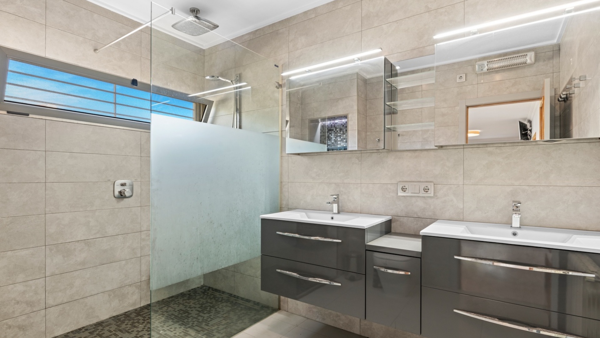 Resale - Villa - Los Balcones