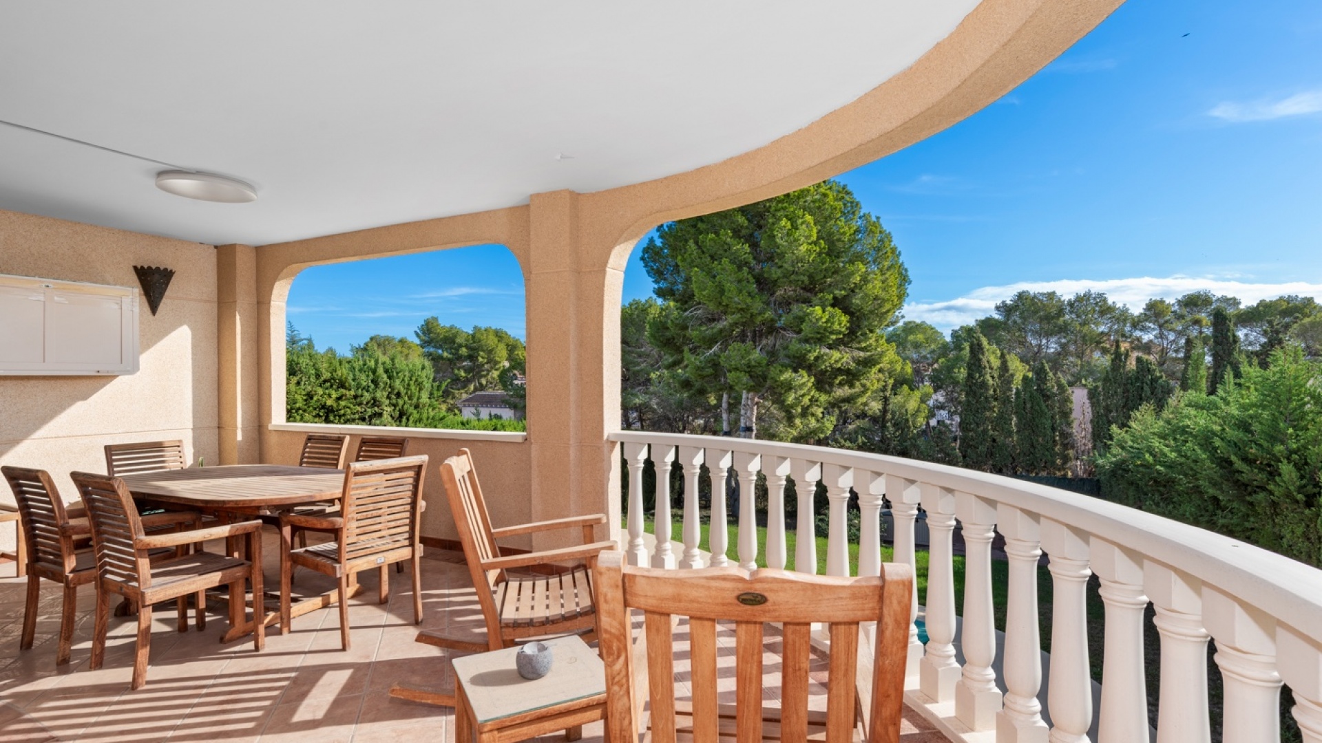 Resale - Villa - Los Balcones