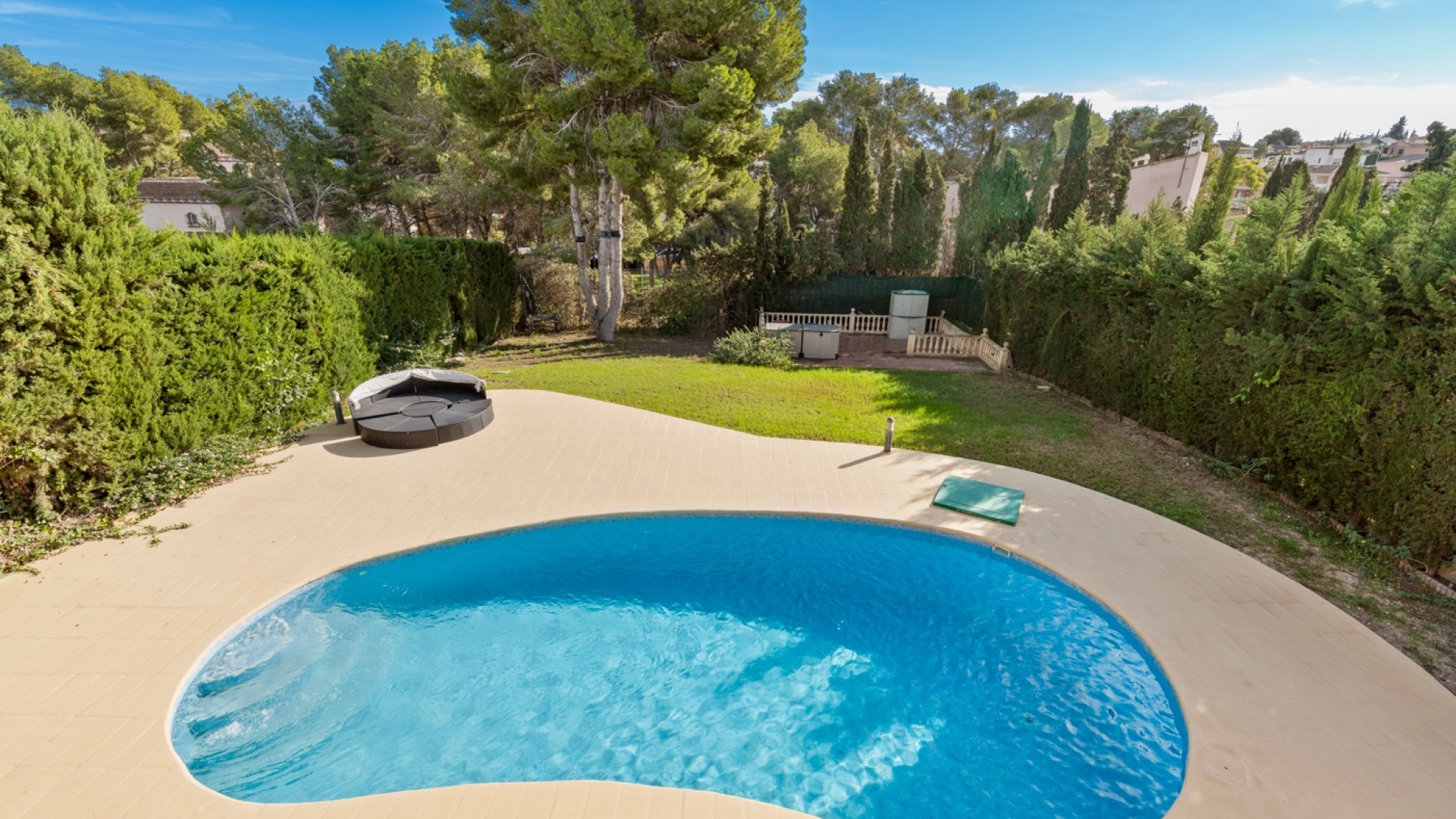 Resale - Villa - Los Balcones