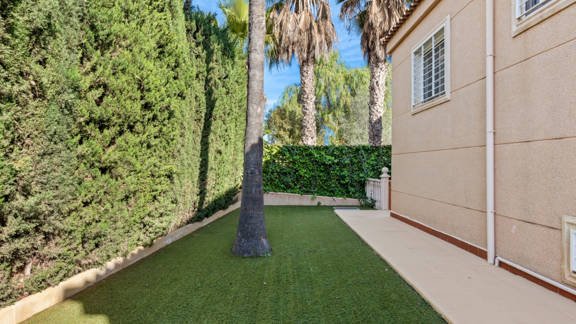 Resale - Villa - Los Balcones