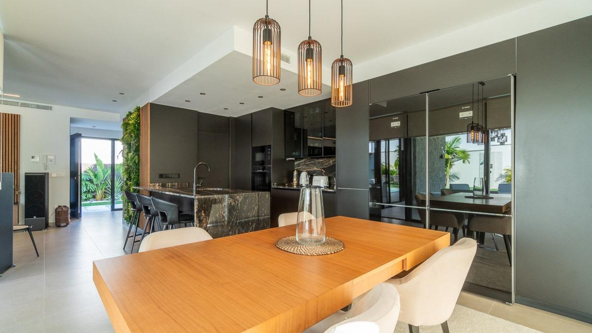 Resale - Villa - Los Balcones