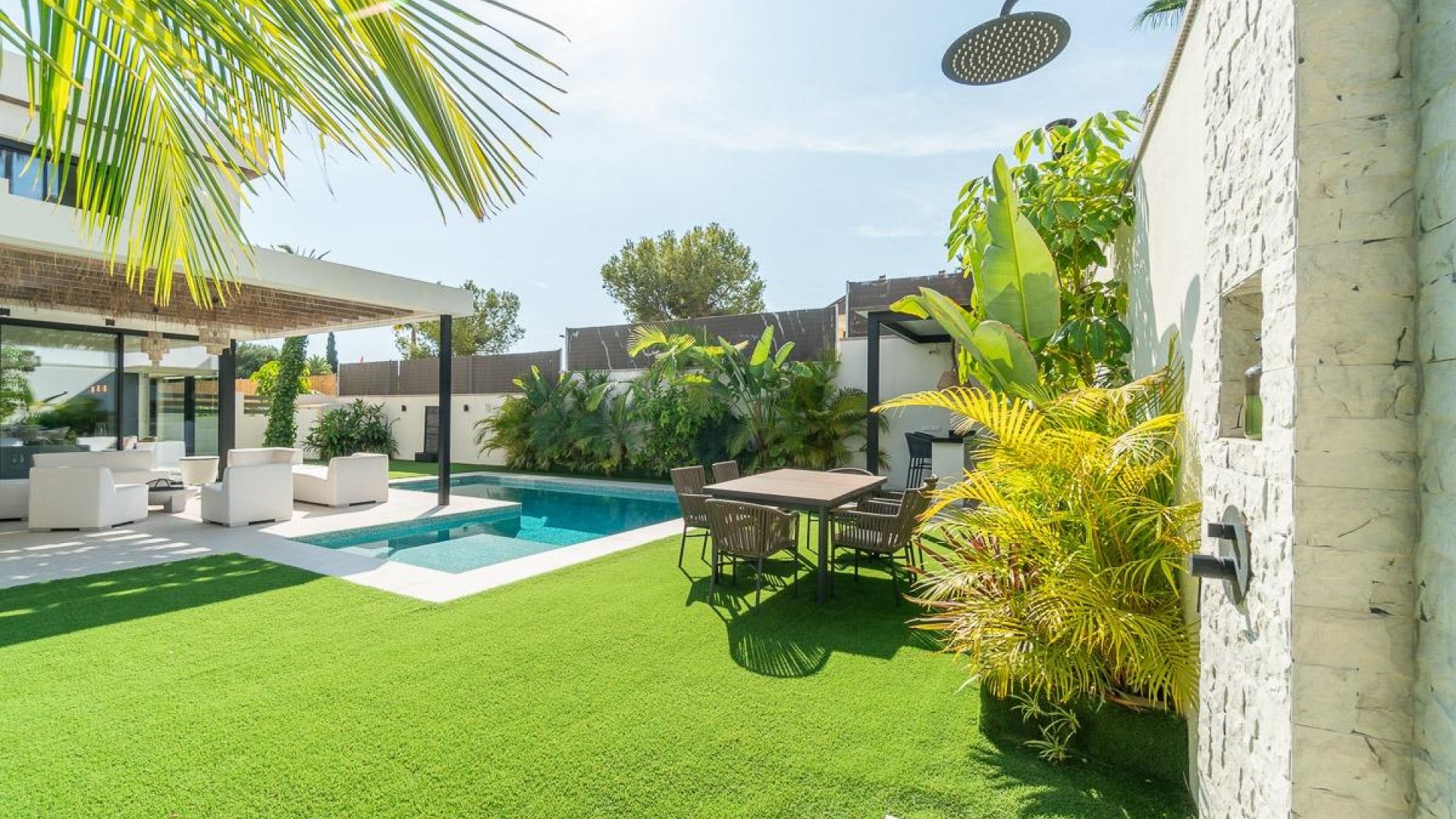 Resale - Villa - Los Balcones