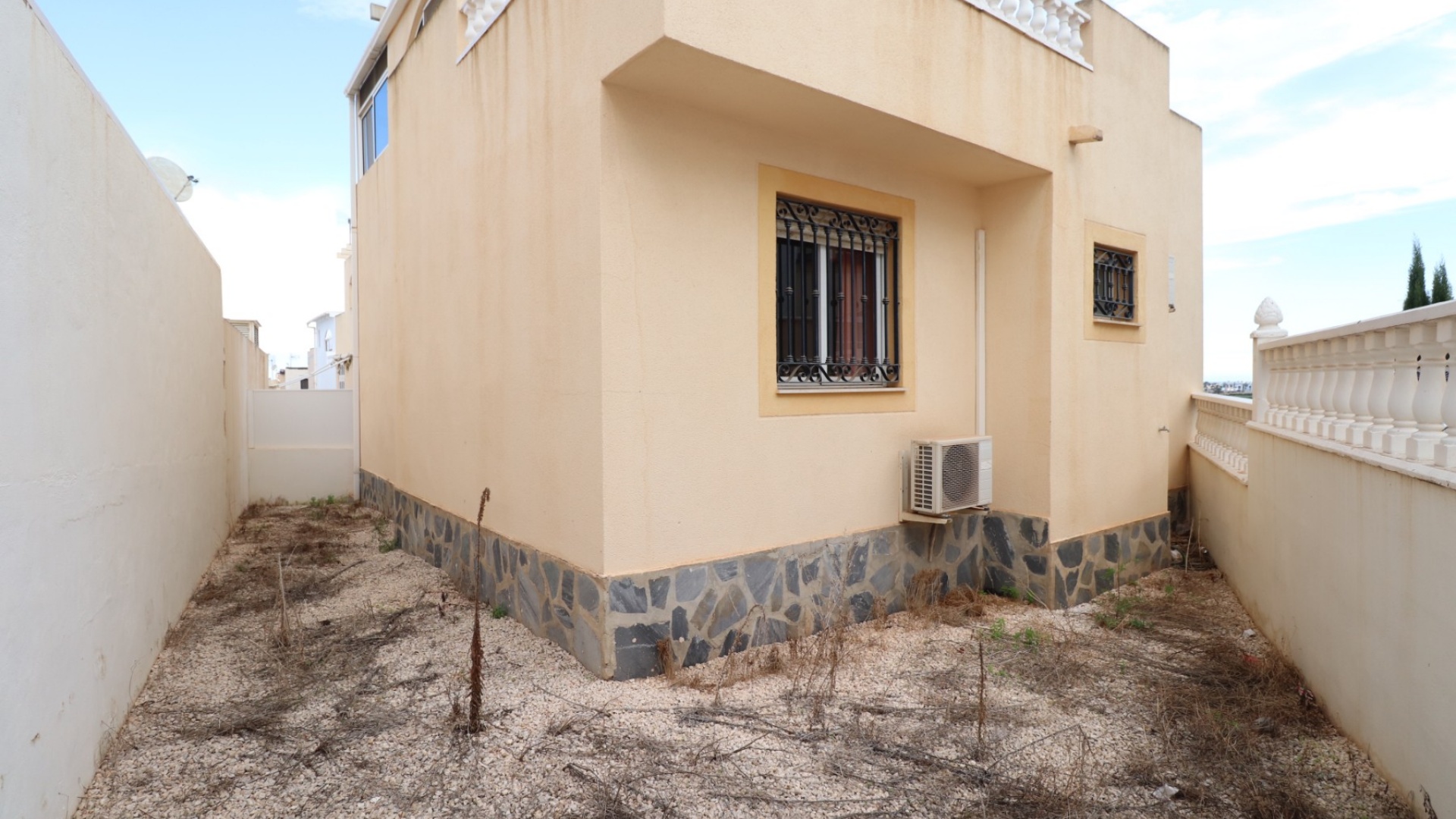 Resale - Villa - Los Balcones