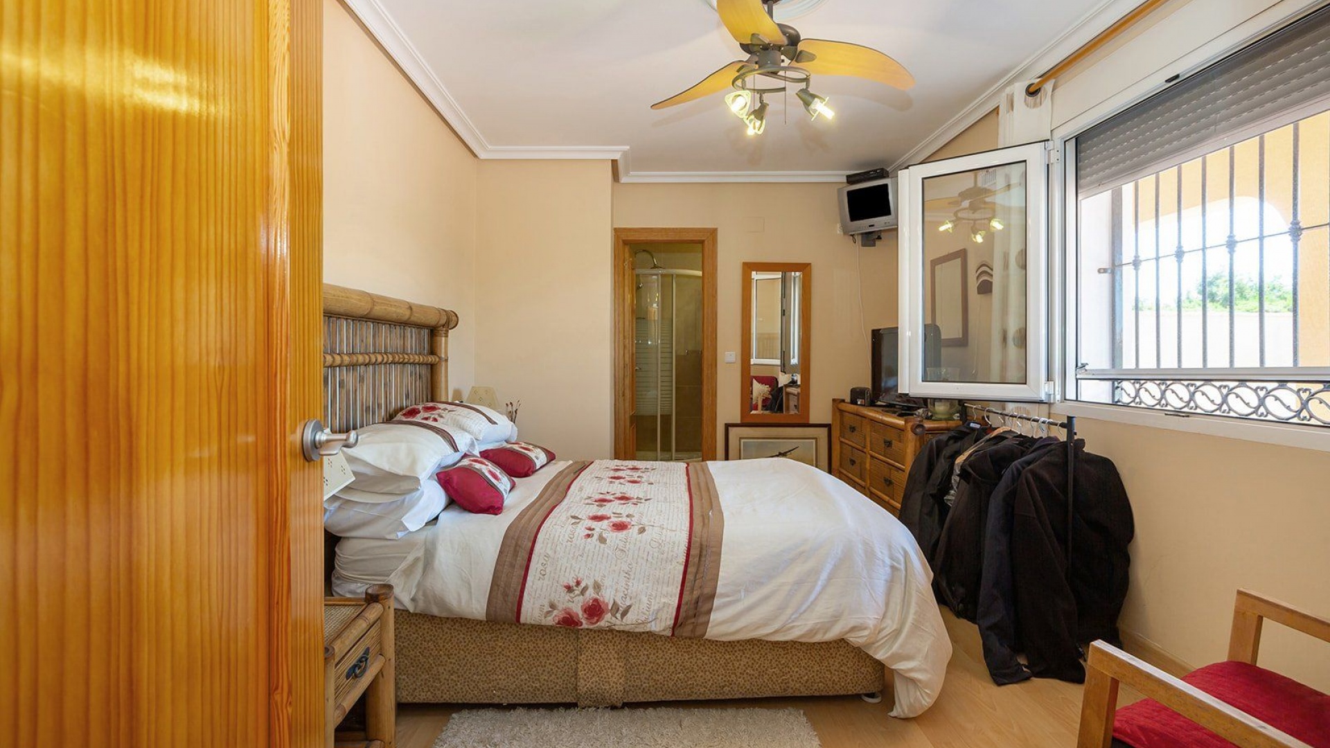 Resale - Villa - Los Balcones