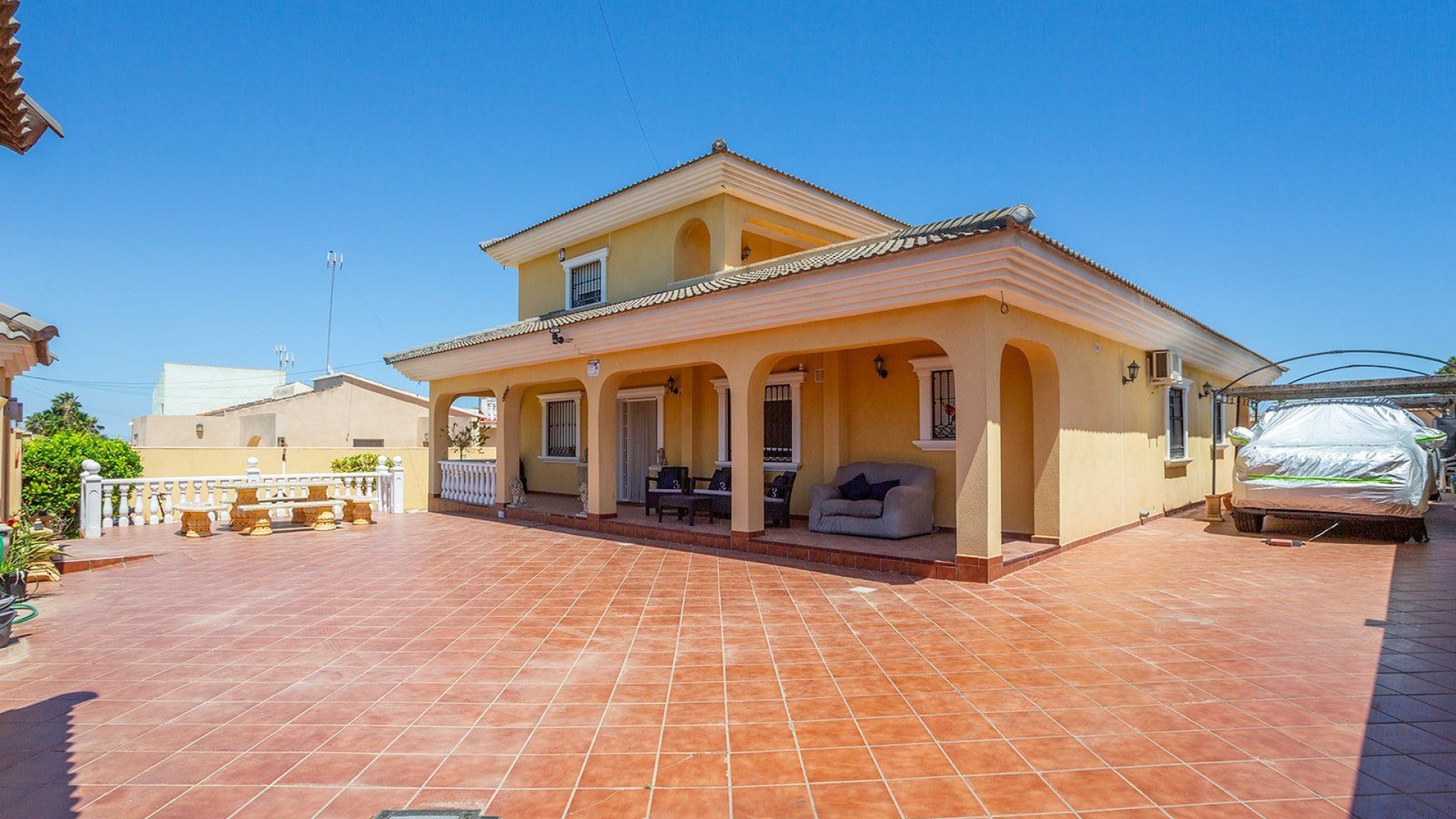 Resale - Villa - Los Balcones