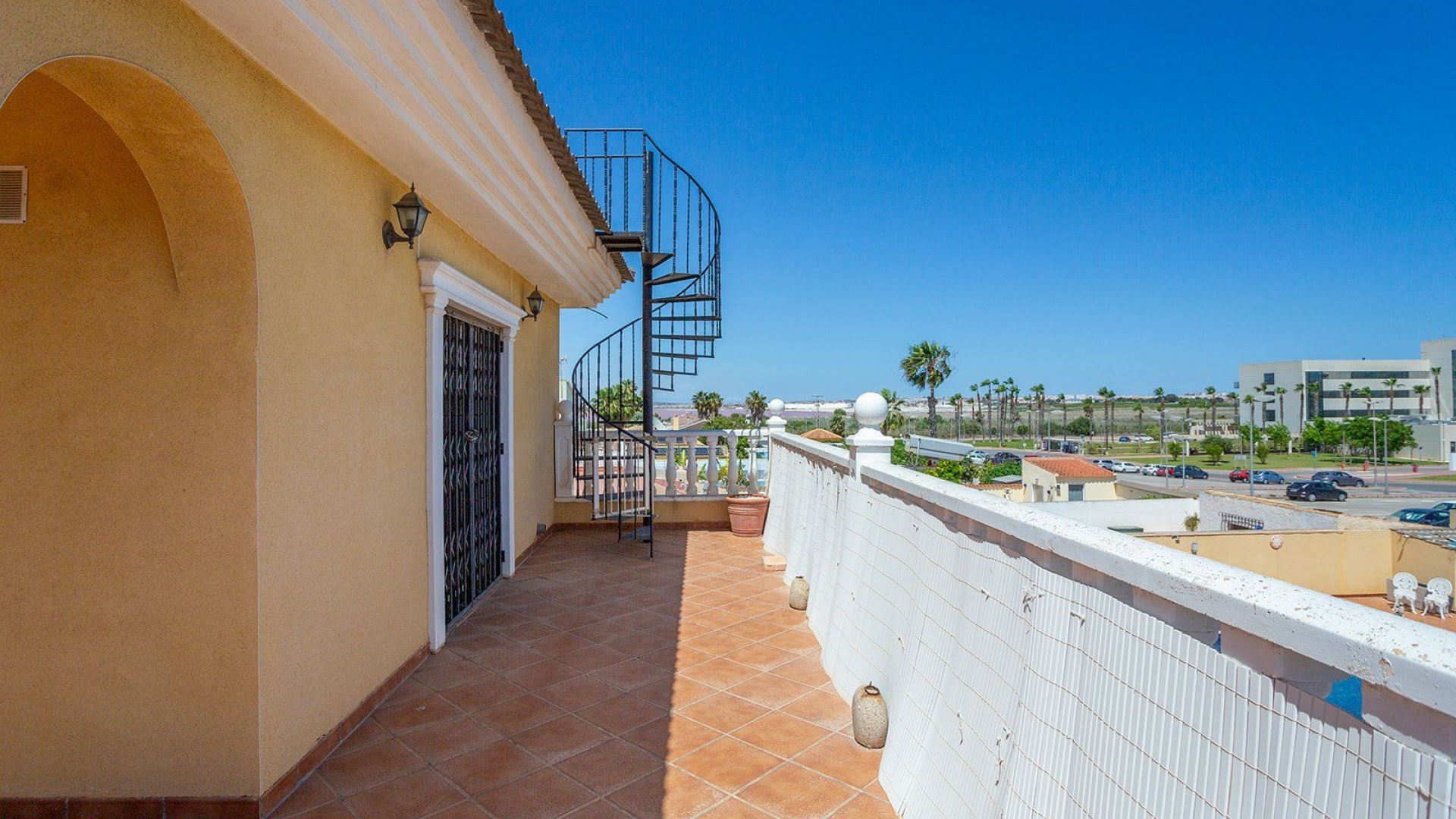Resale - Villa - Los Balcones