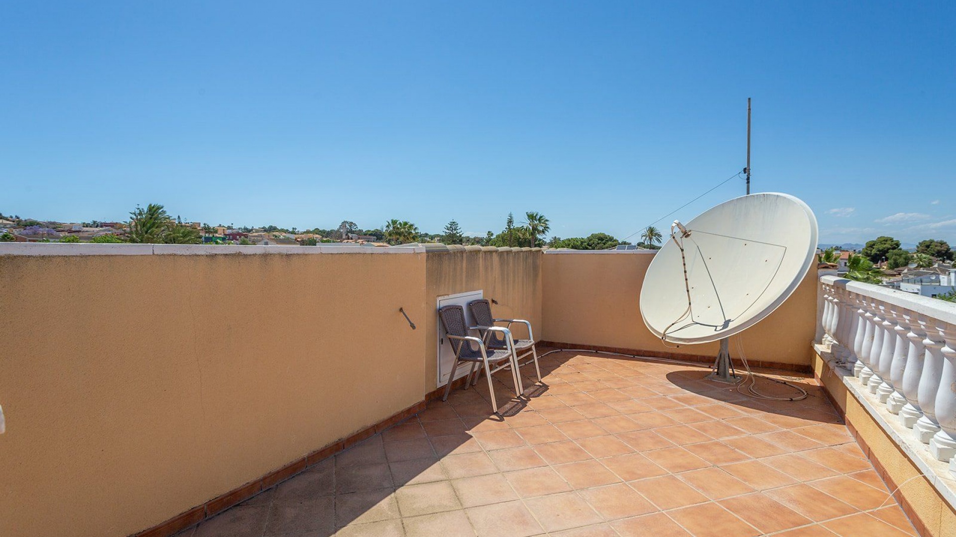 Resale - Villa - Los Balcones