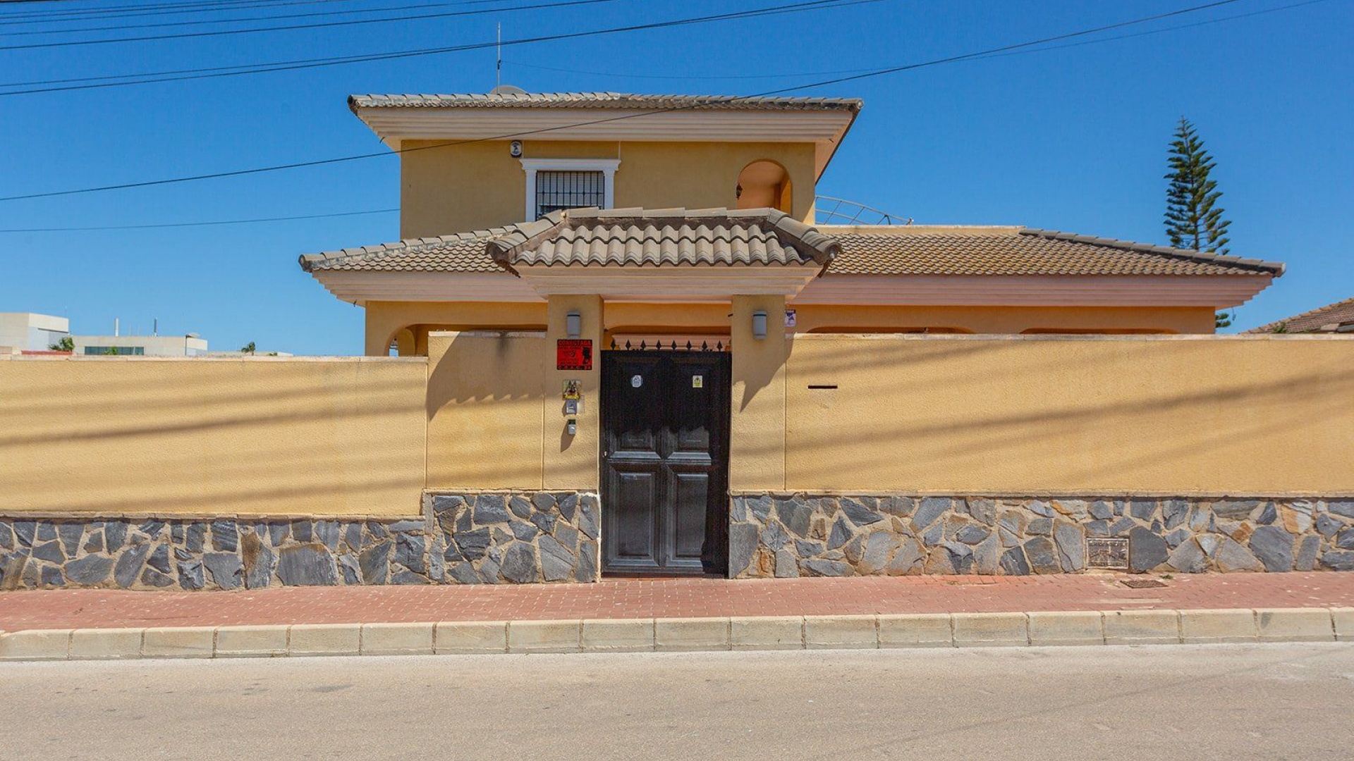 Resale - Villa - Los Balcones