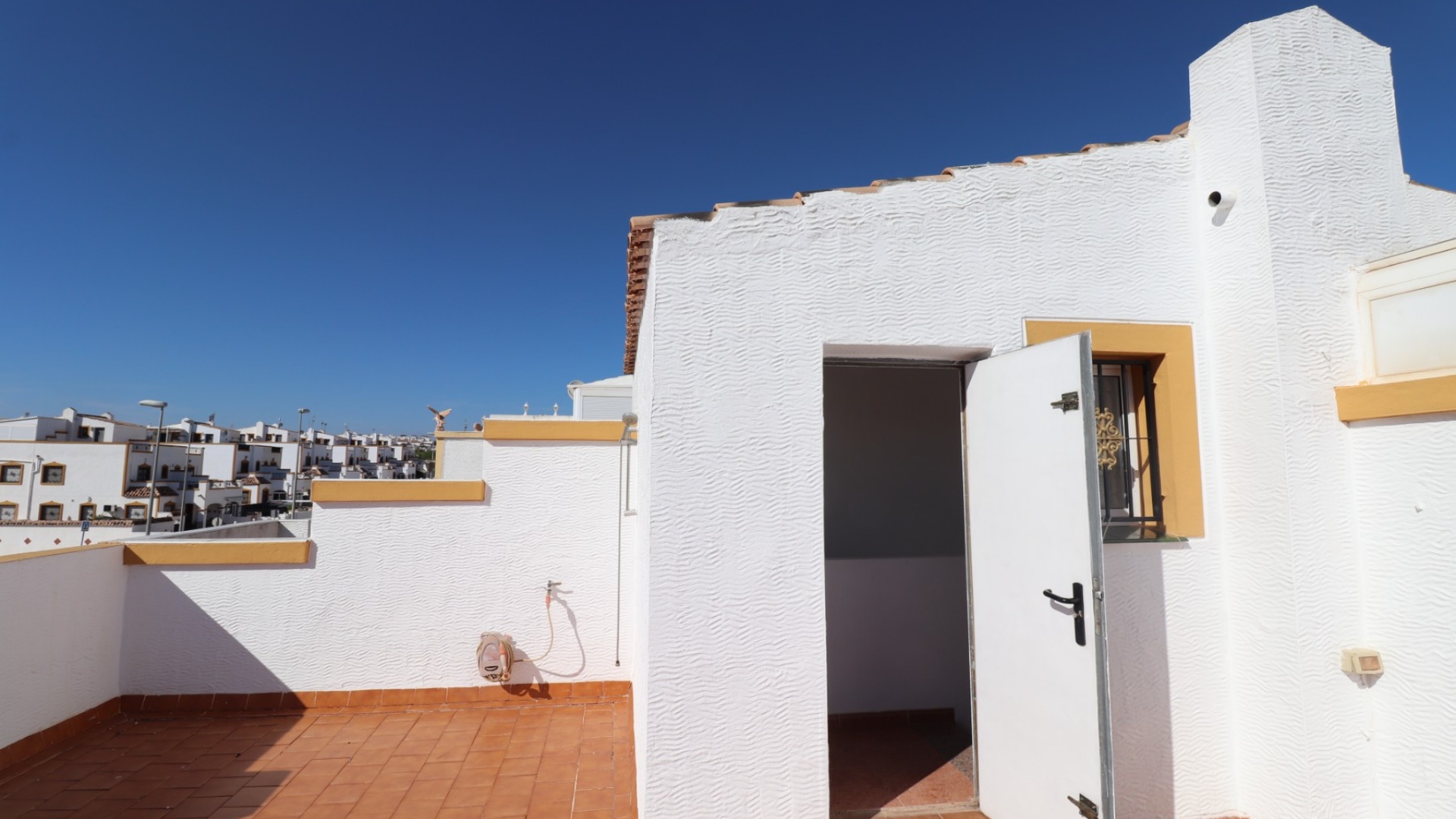 Resale - Villa - Los Montesinos - Entre Naranjos / Vistabella Golf