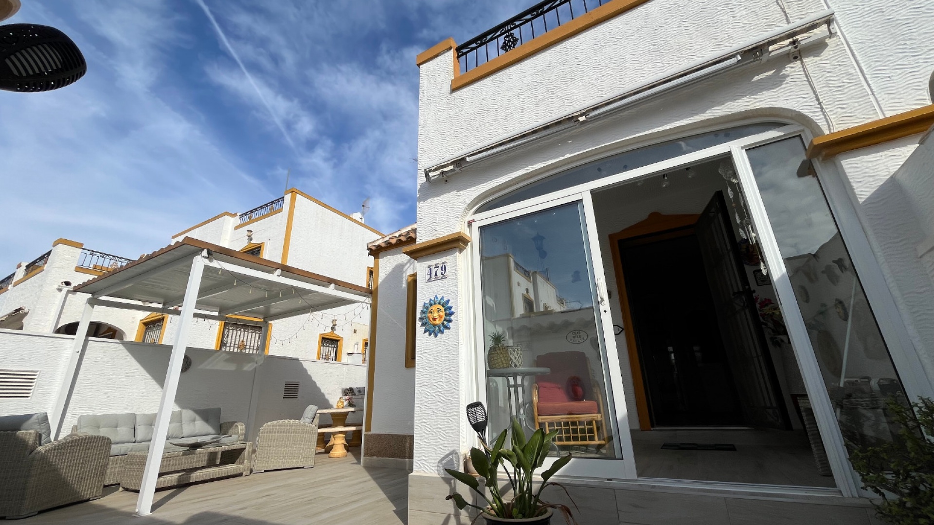 Resale - Villa - Los Montesinos - entre naranjos