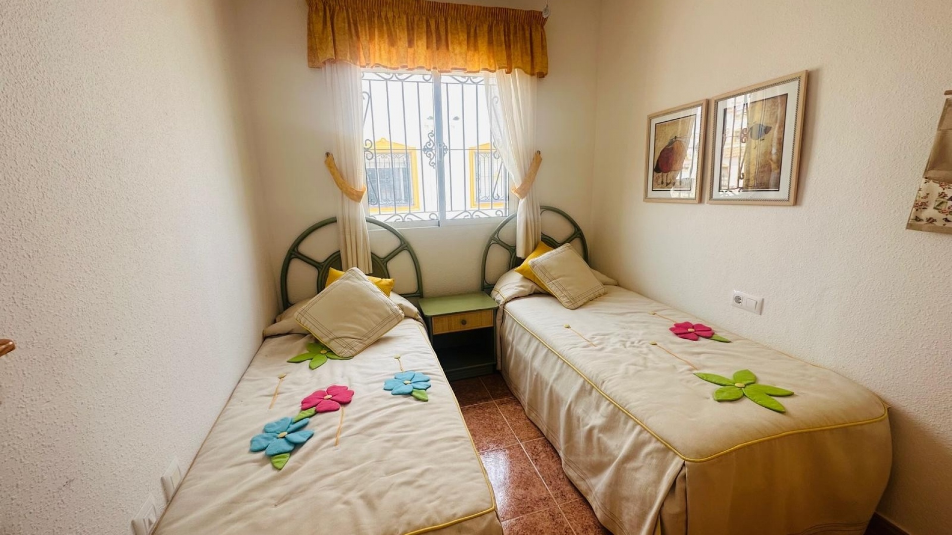 Resale - Villa - Los Montesinos - entre naranjos