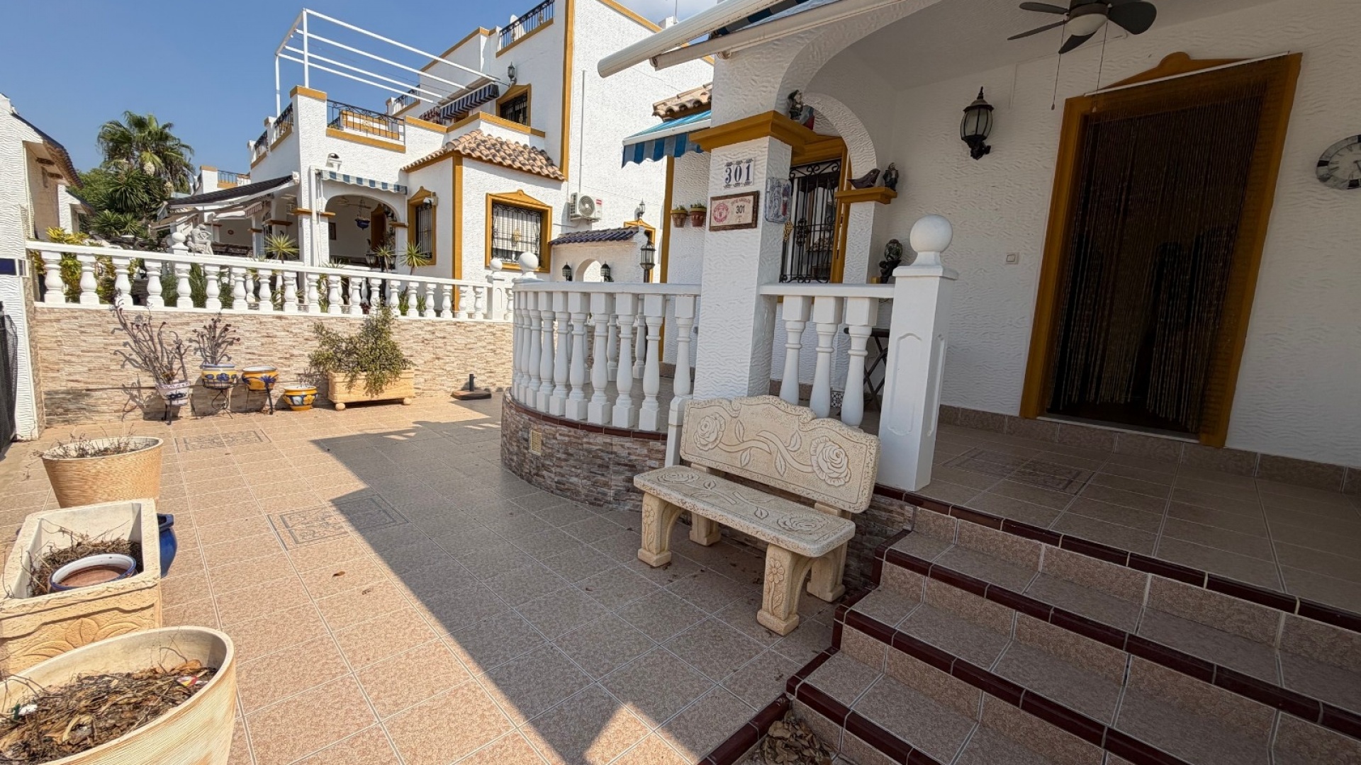 Resale - Villa - Los Montesinos - entre naranjos