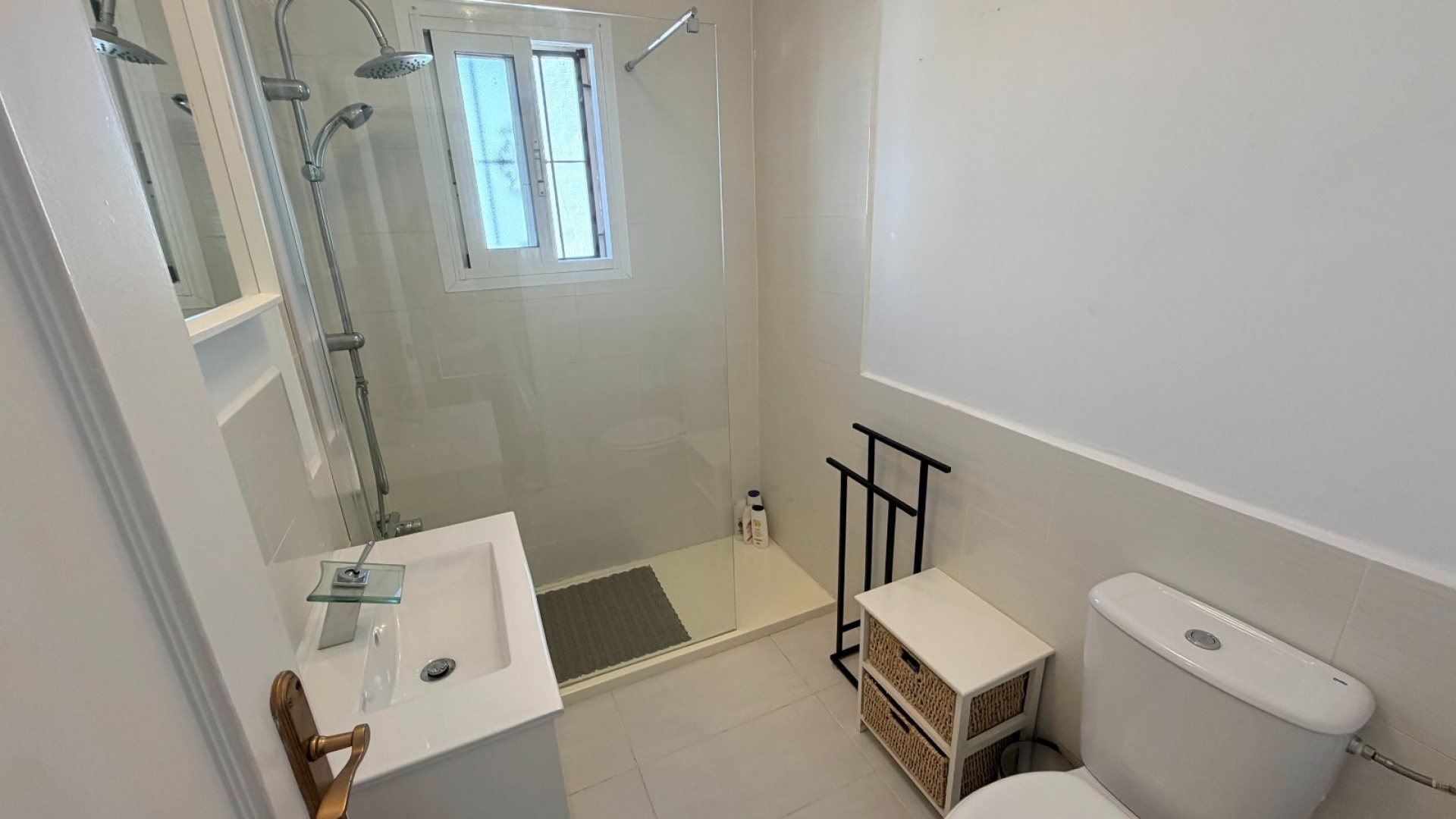 Resale - Villa - Los Montesinos - entre naranjos