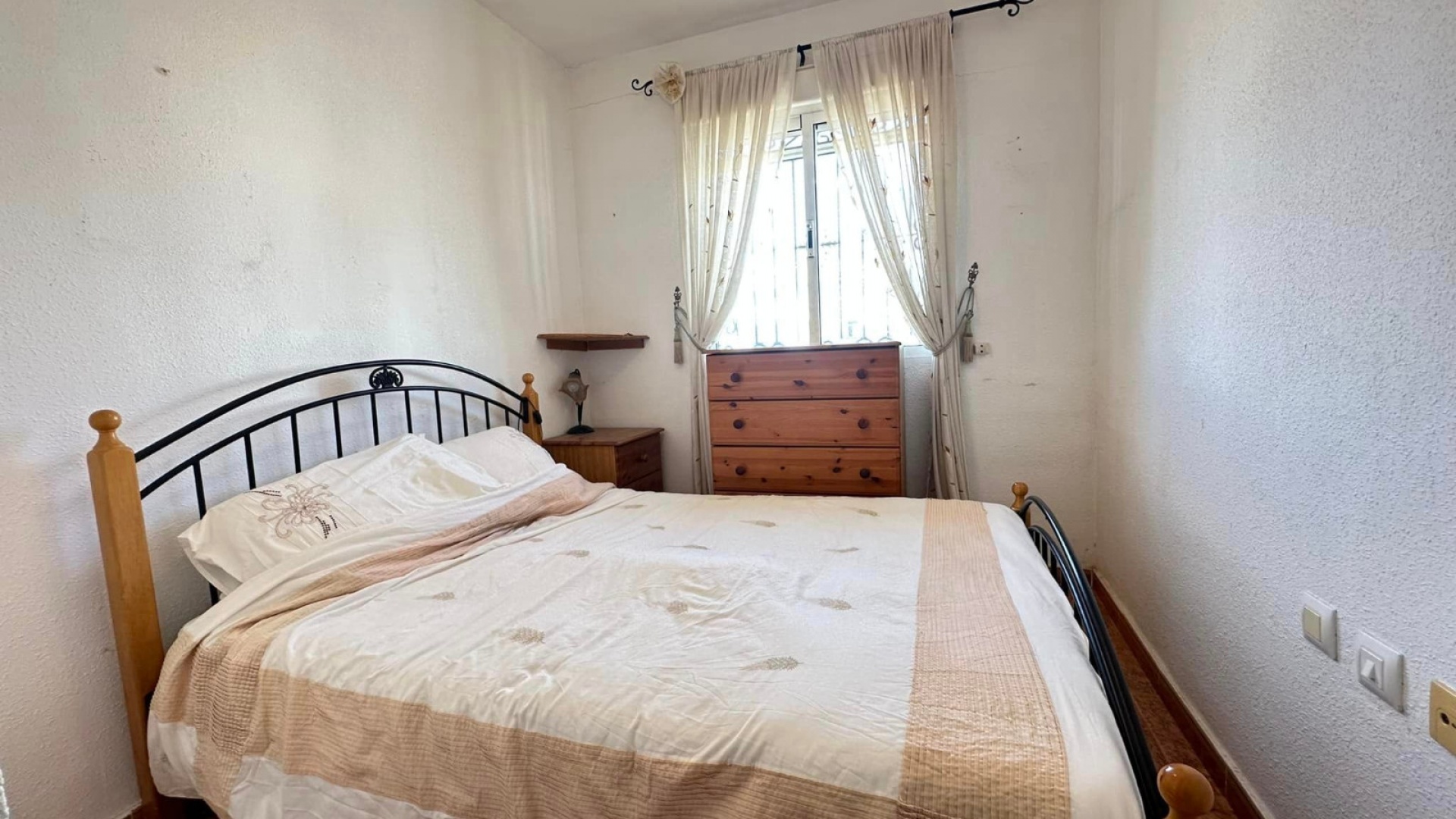 Resale - Villa - Los Montesinos - entre naranjos