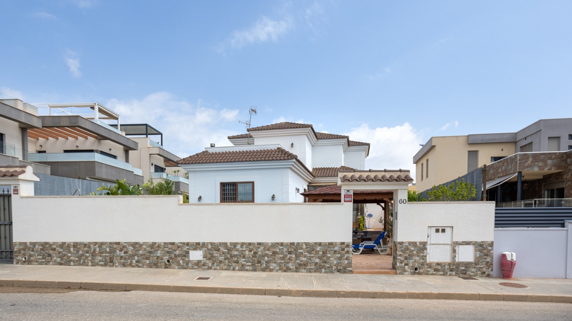 Resale - Villa - Los Montesinos - La Herada