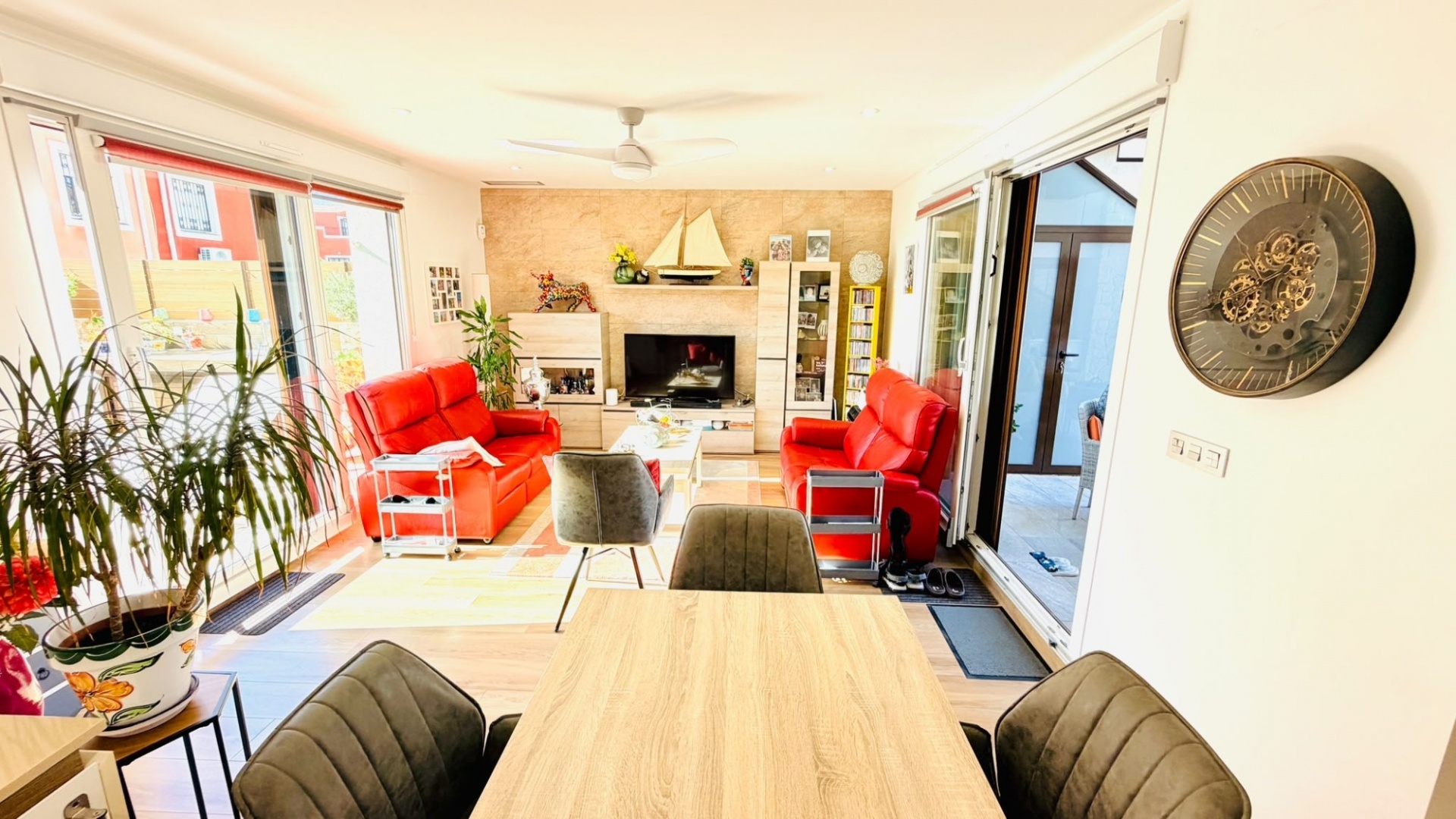 Resale - Villa - Los Montesinos - La Herada