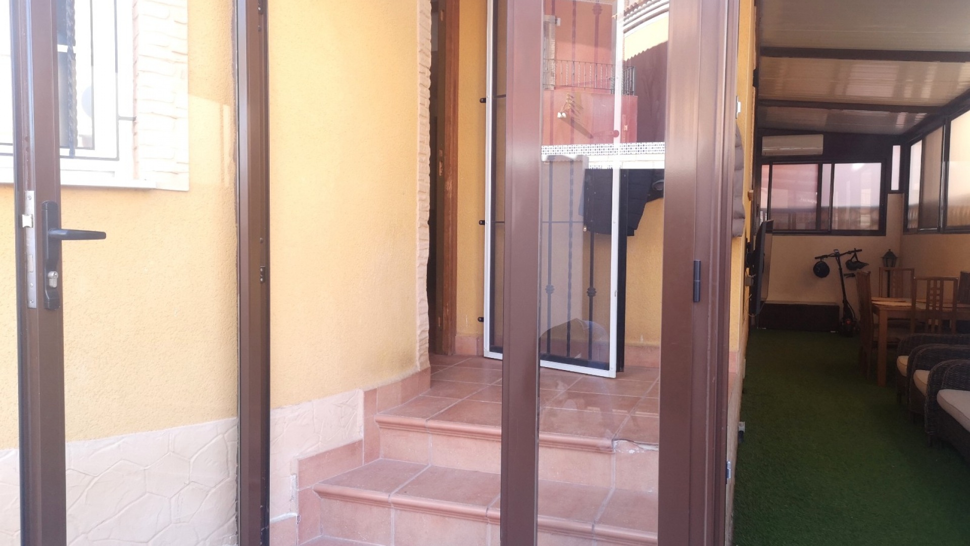 Resale - Villa - Los Montesinos - La Herrada