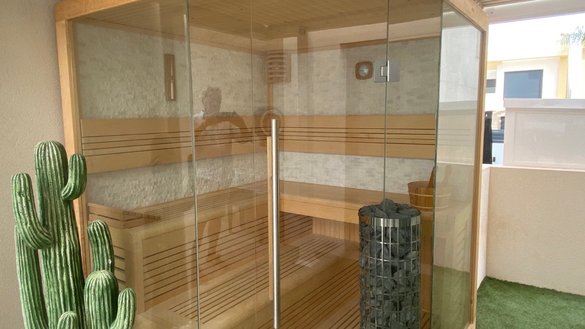 Resale - Villa - Los Montesinos - La Herrada