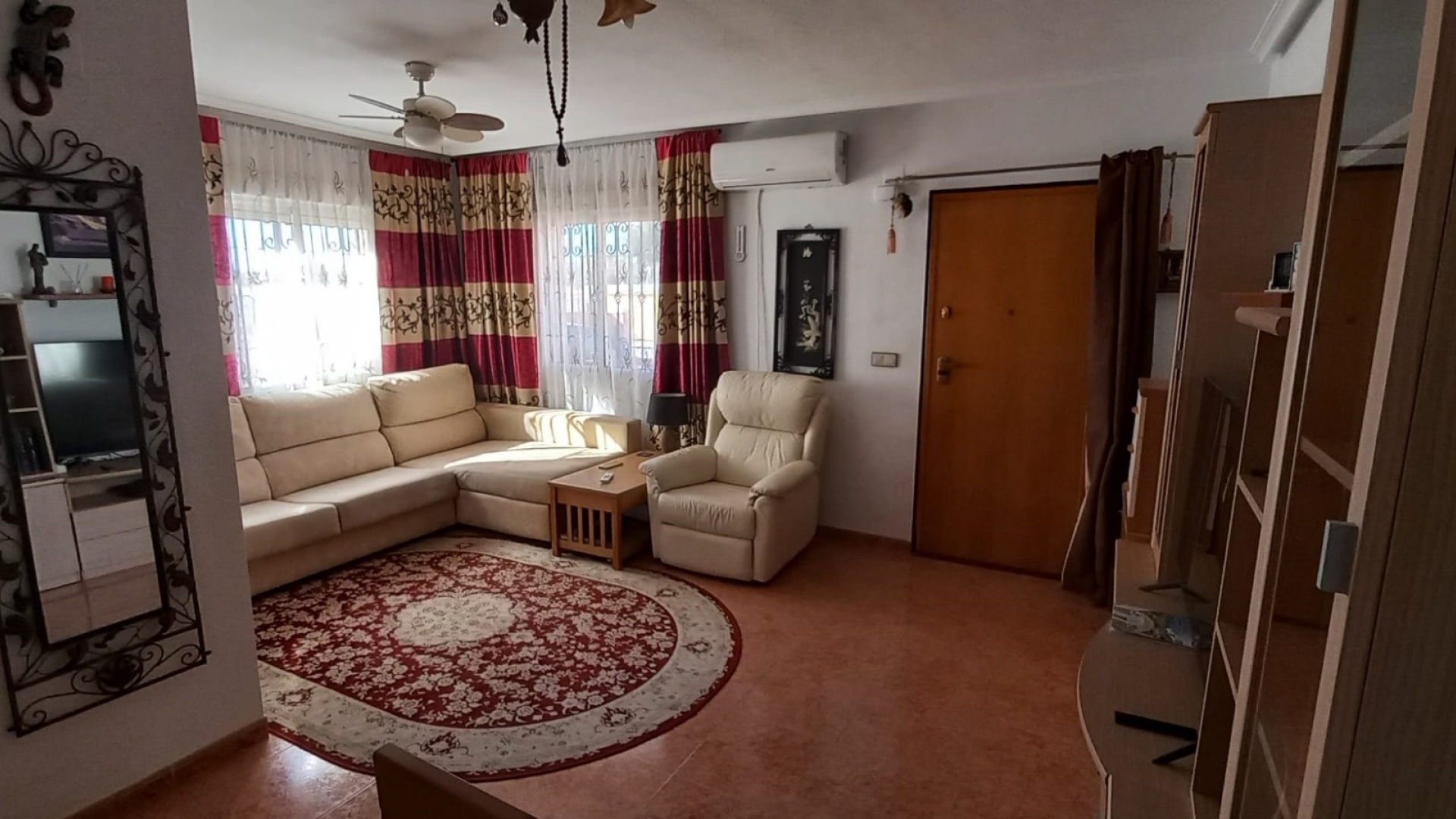 Resale - Villa - Los Montesinos - La Herrada