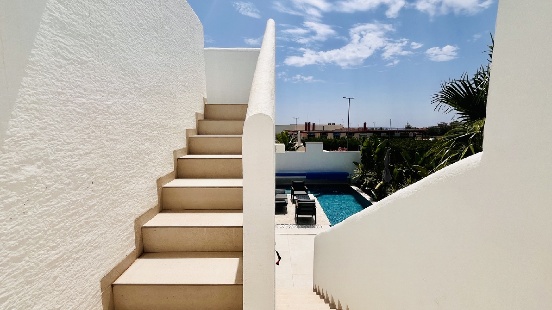 Resale - Villa - Los Montesinos - La Herrada