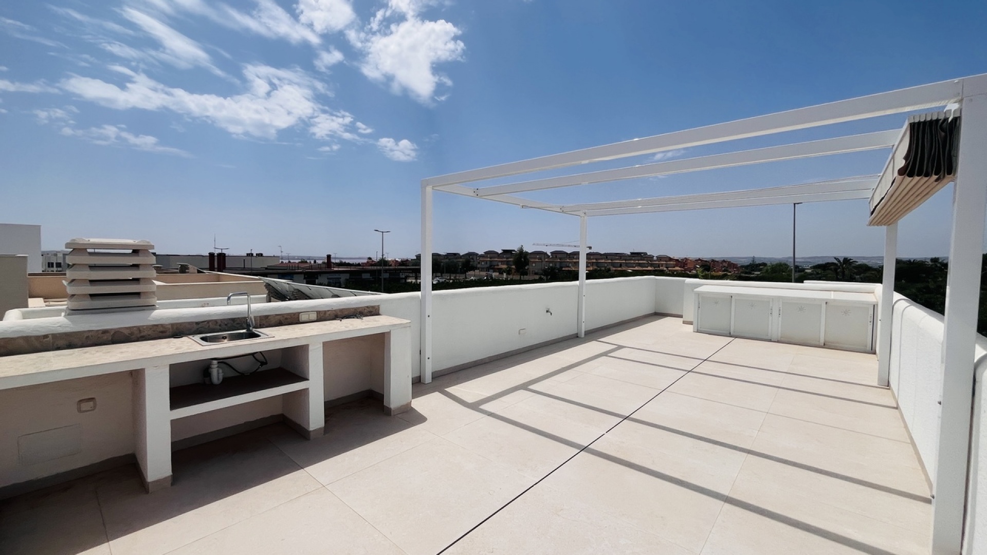 Resale - Villa - Los Montesinos - La Herrada