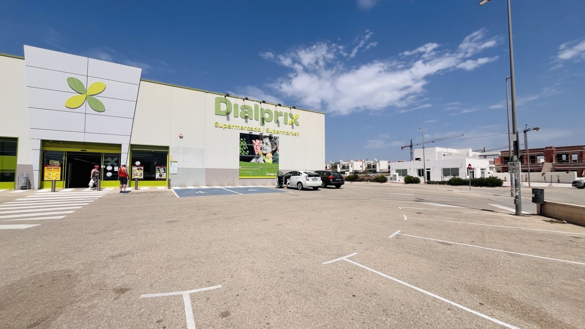 Resale - Villa - Los Montesinos - La Herrada