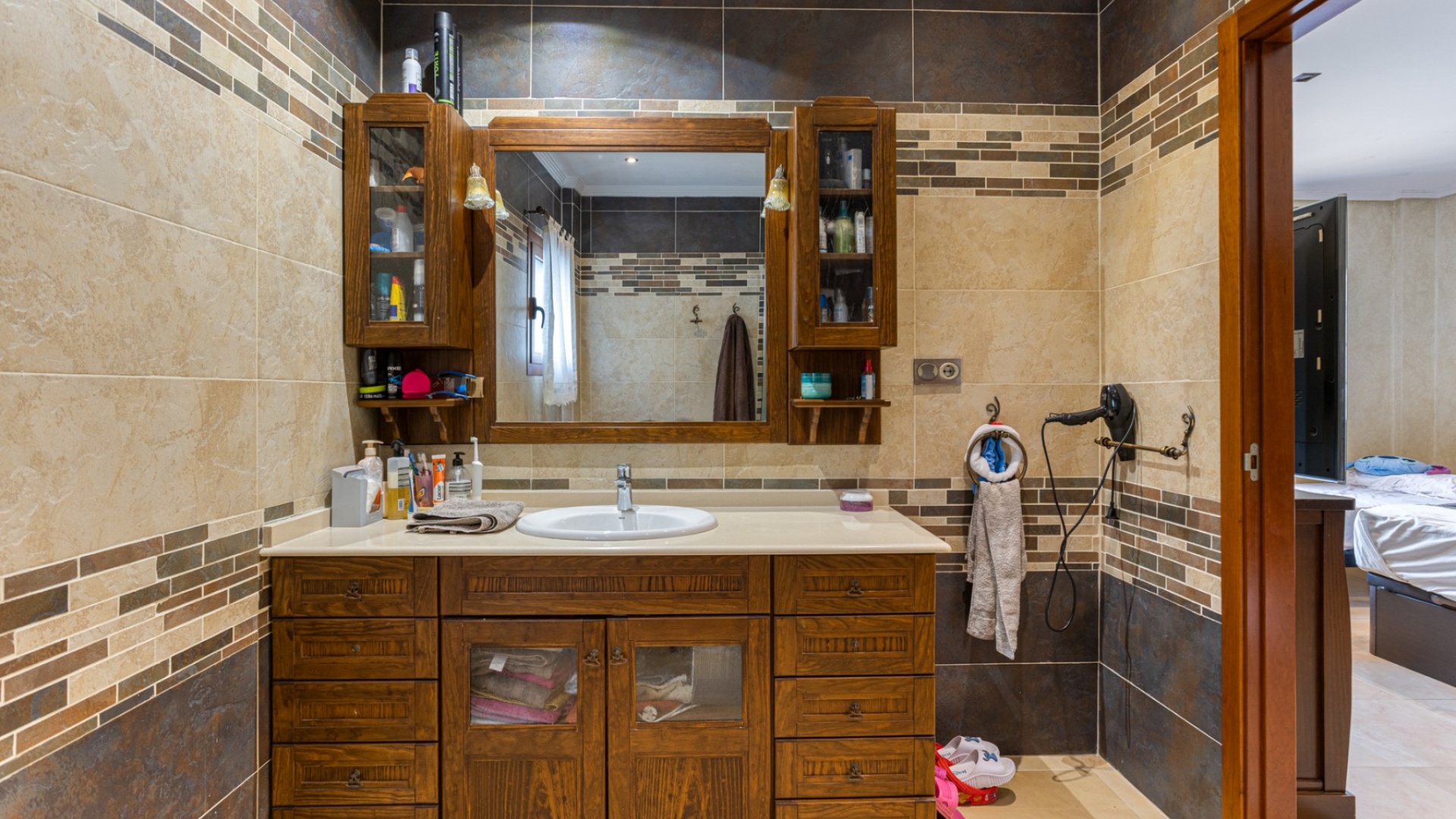 Resale - Villa - Los Montesinos - La Herrada