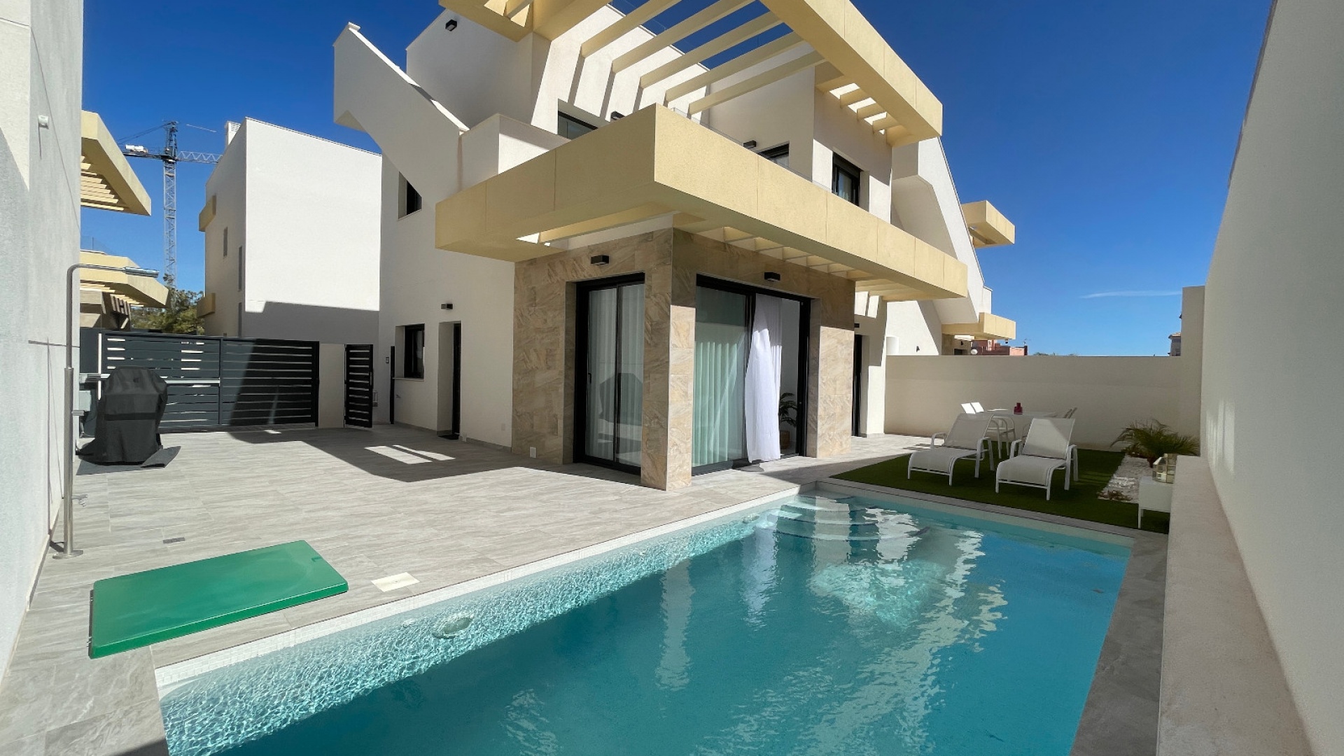 Resale - Villa - Los Montesinos - La Herrada