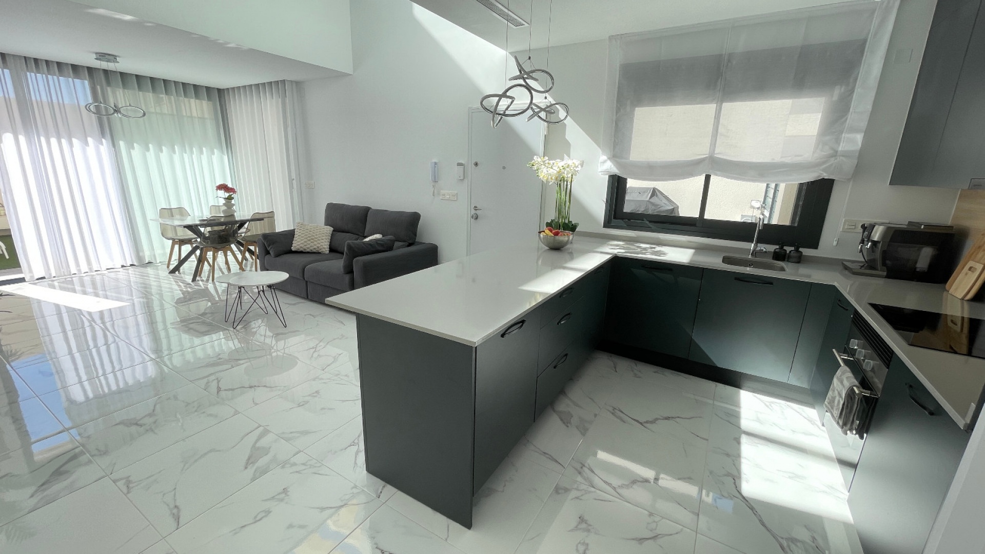 Resale - Villa - Los Montesinos - La Herrada