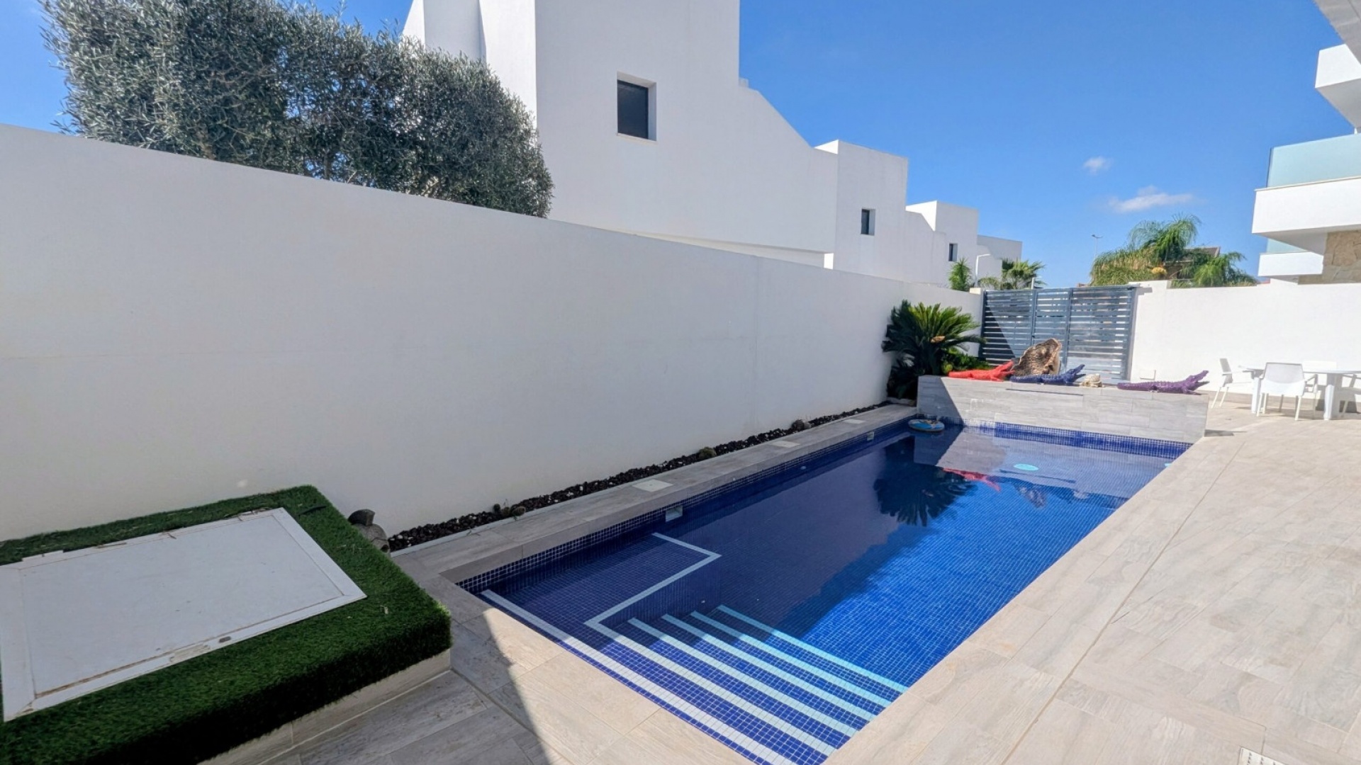 Resale - Villa - Los Montesinos - La Herrada