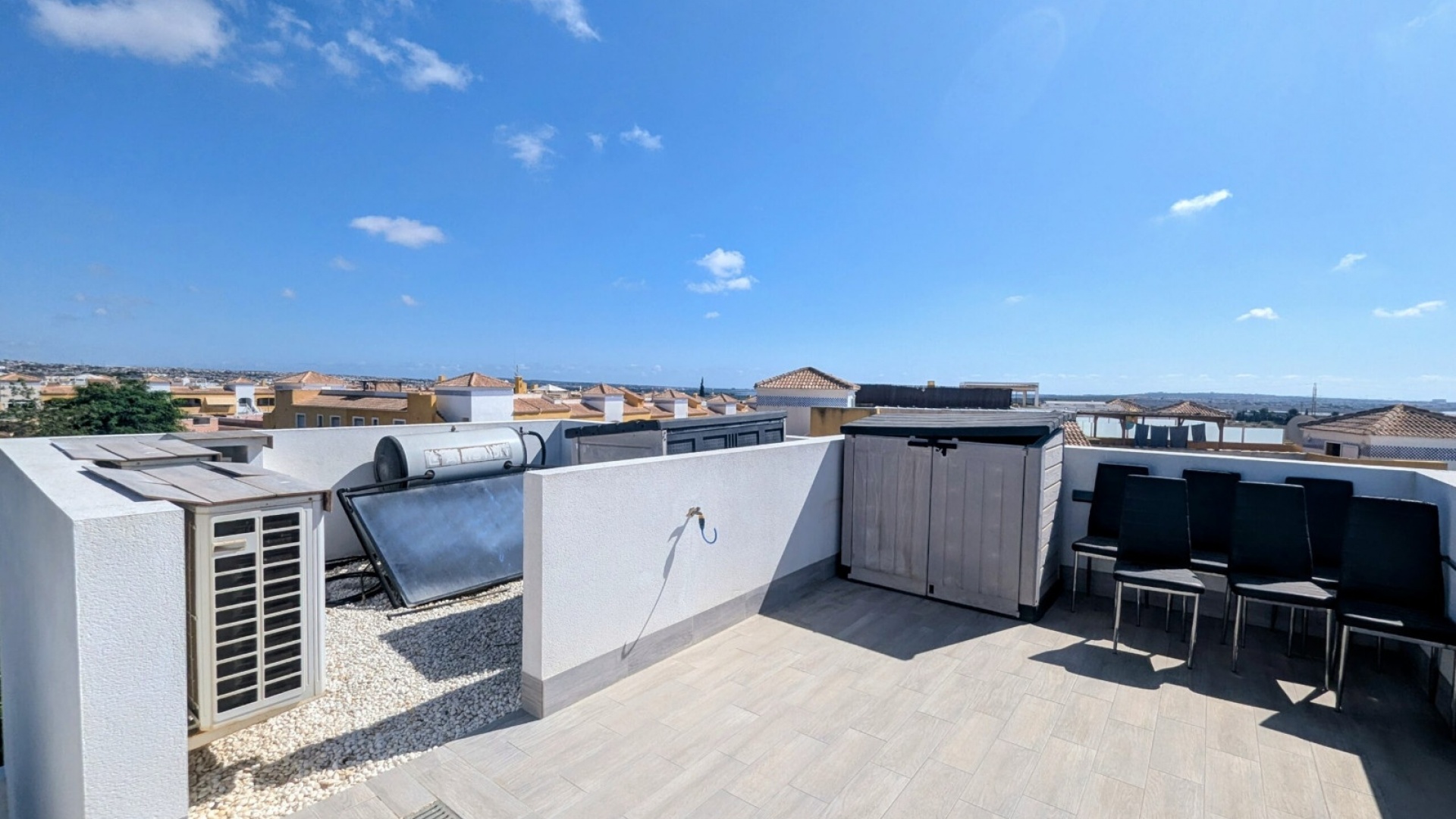 Resale - Villa - Los Montesinos - La Herrada