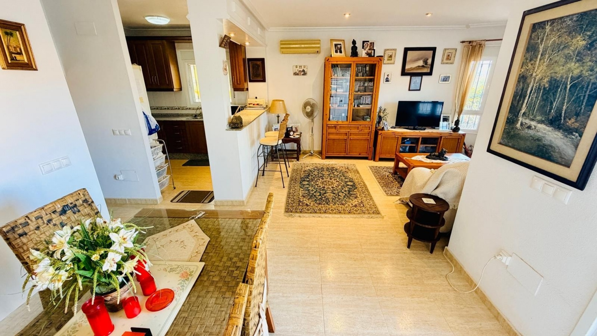 Resale - Villa - Los Montesinos - La Herrada