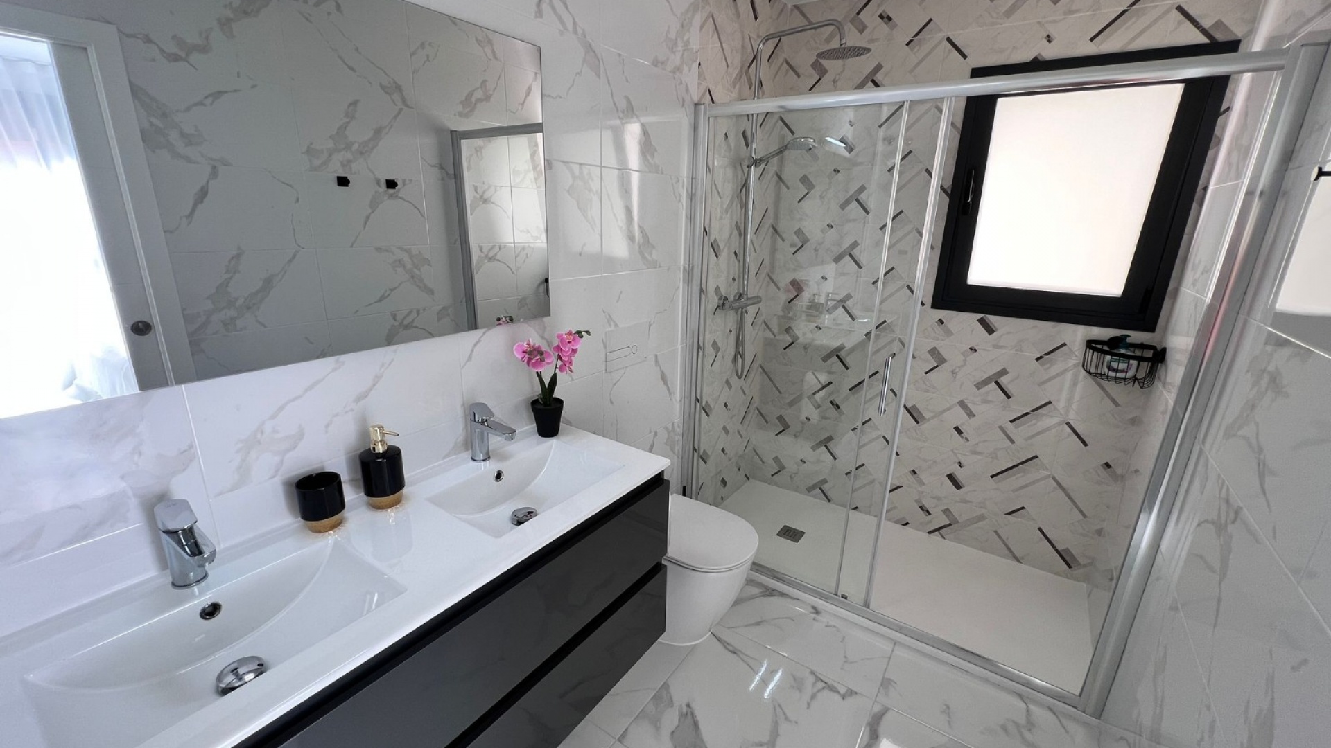 Resale - Villa - Los Montesinos - Los Montesinos - Urb. La Herrada