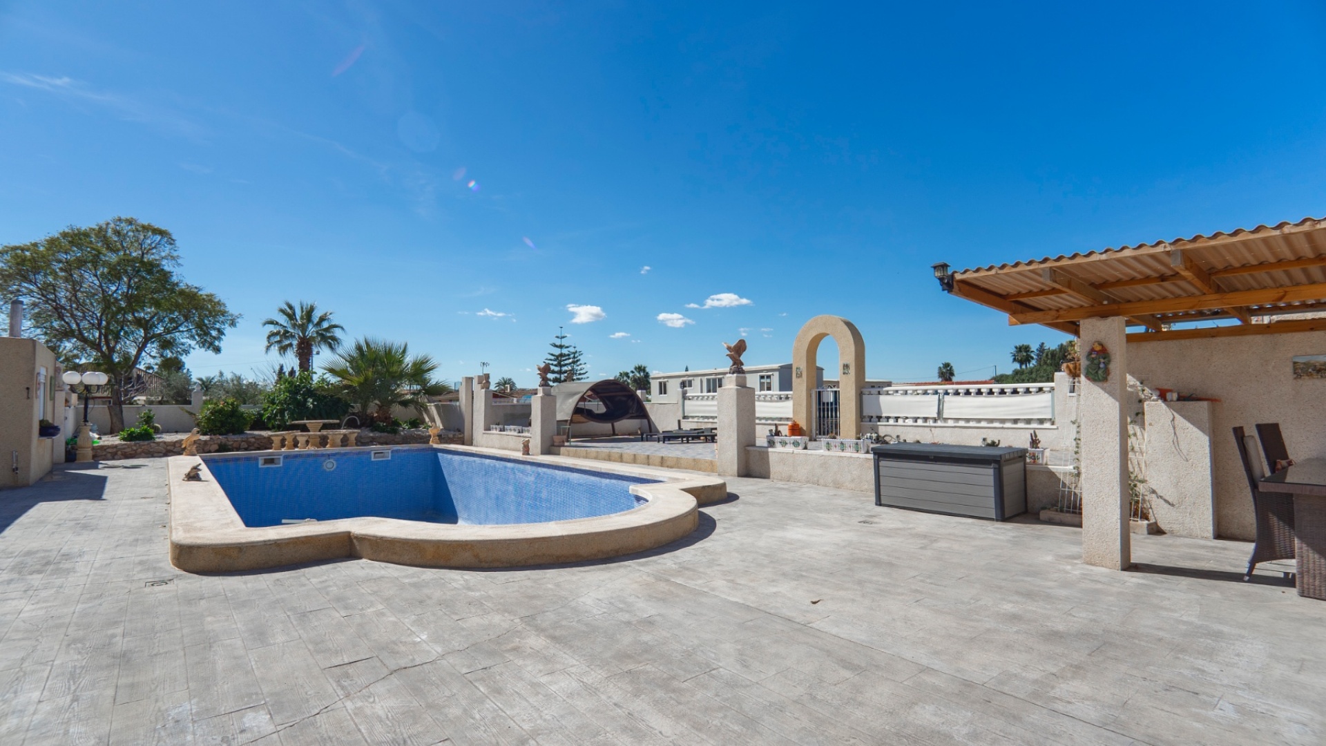 Resale - Villa - Los Montesinos