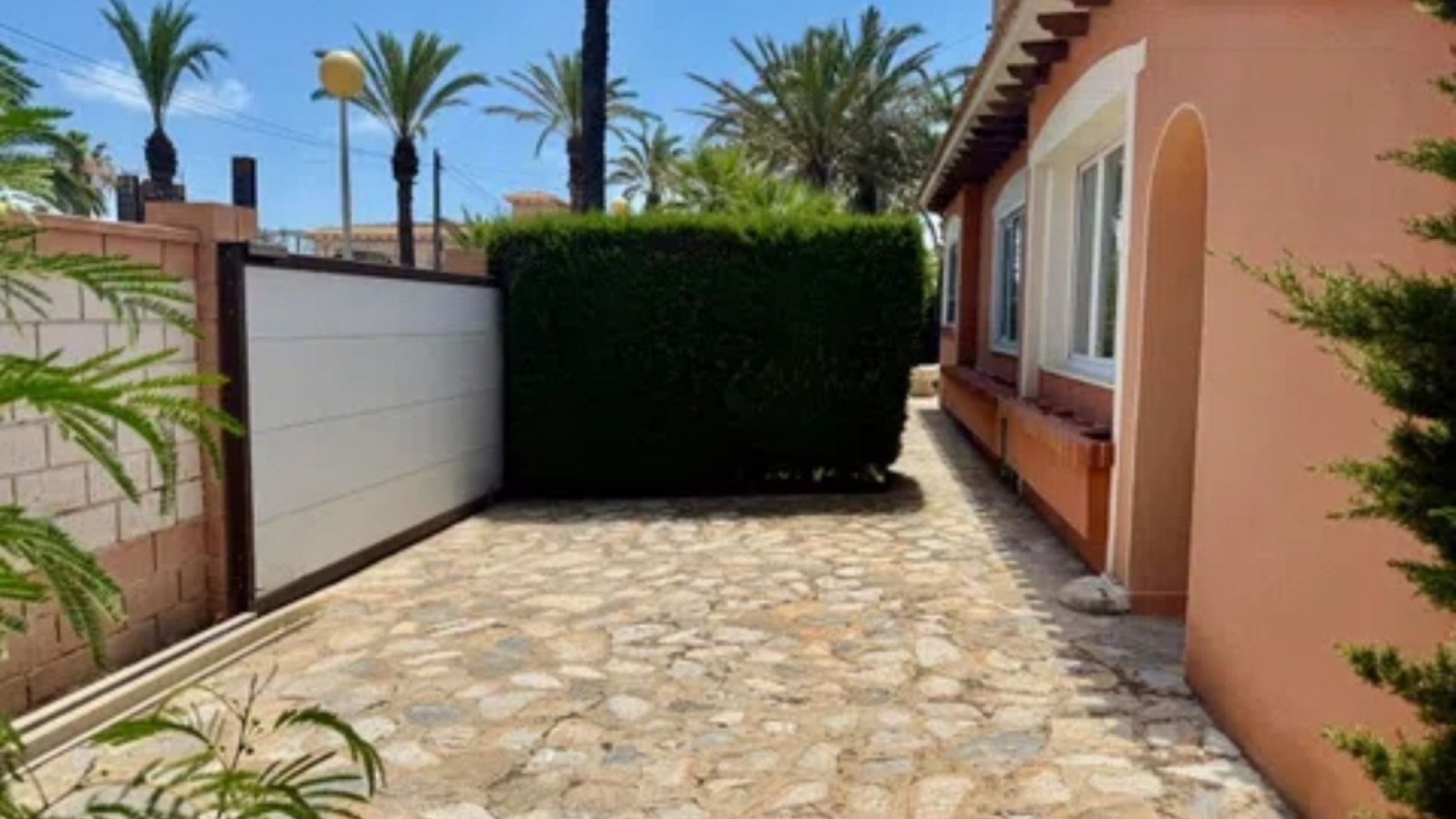Resale - Villa - Orihuela - Cabo Roig
