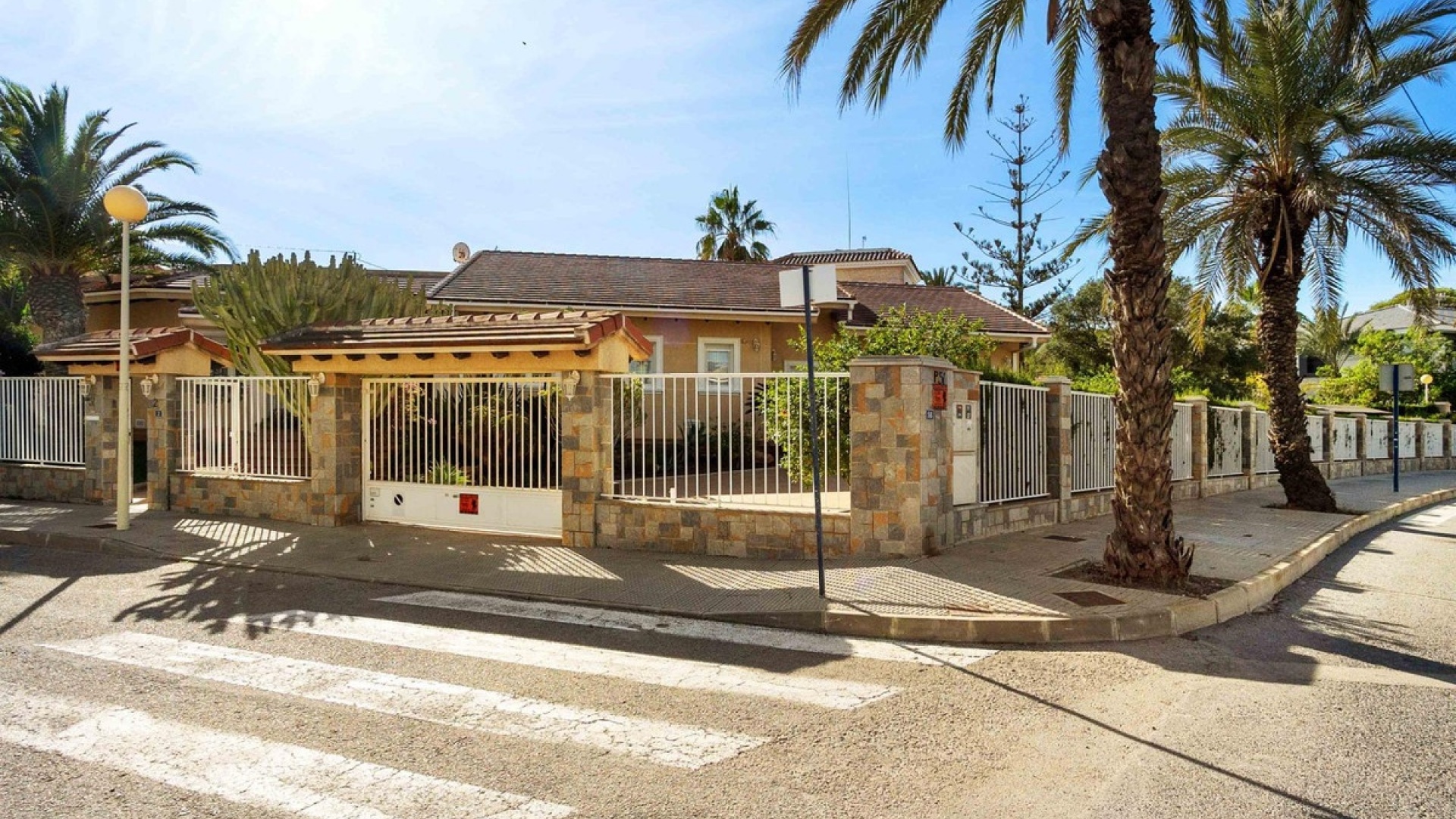 Resale - Villa - Orihuela - Cabo Roig