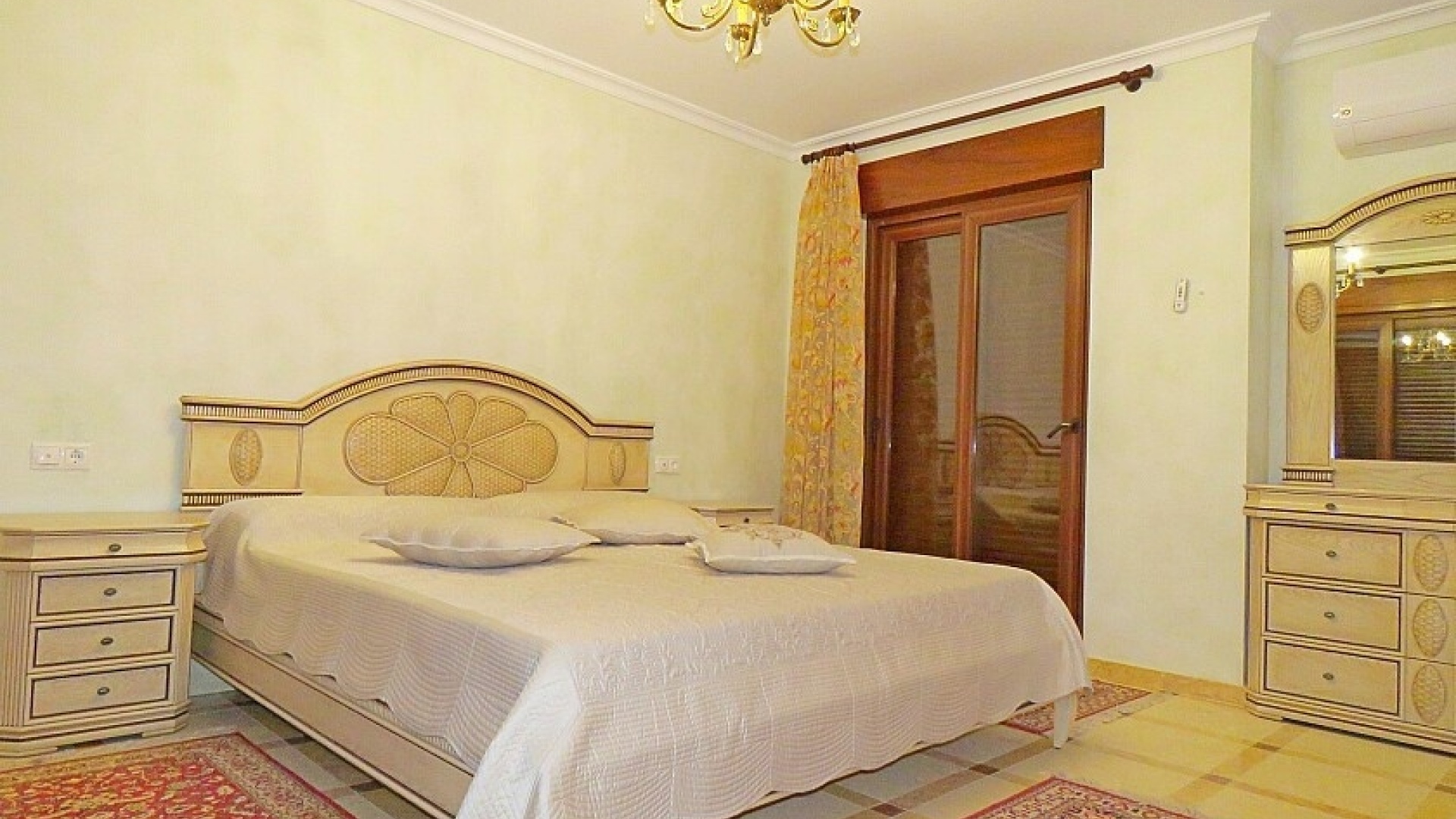 Resale - Villa - Orihuela - Cabo Roig