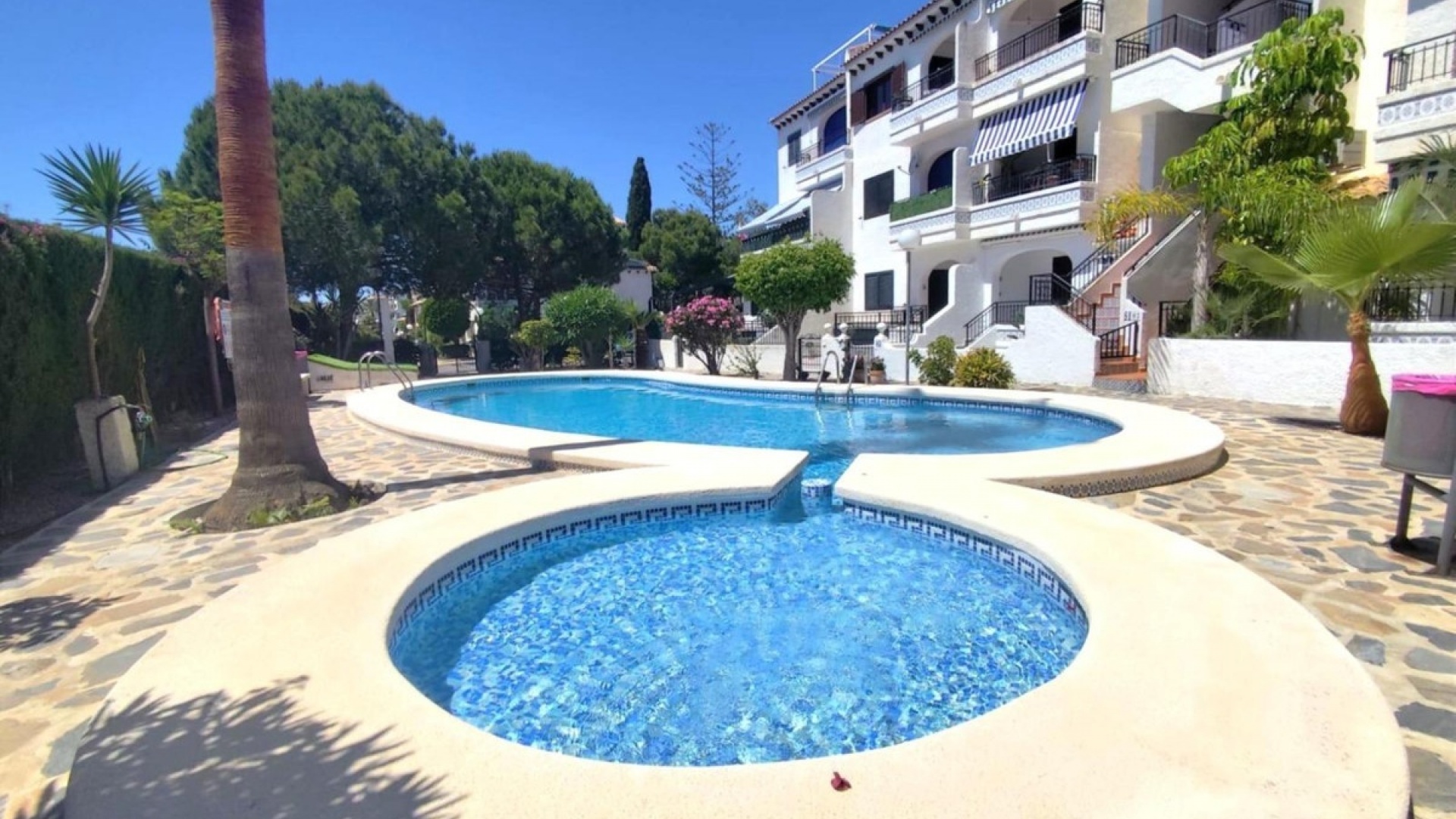 Resale - Villa - Orihuela - Cabo Roig