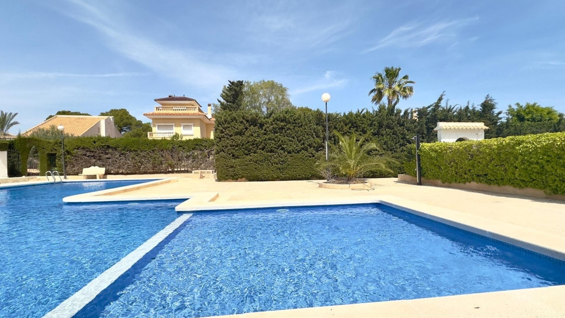 Resale - Villa - Orihuela - Cabo Roig