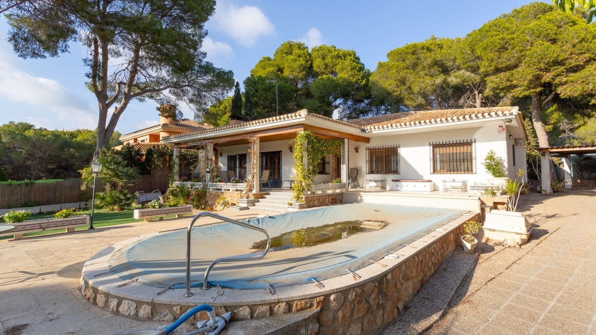 Resale - Villa - Orihuela - Campoamor