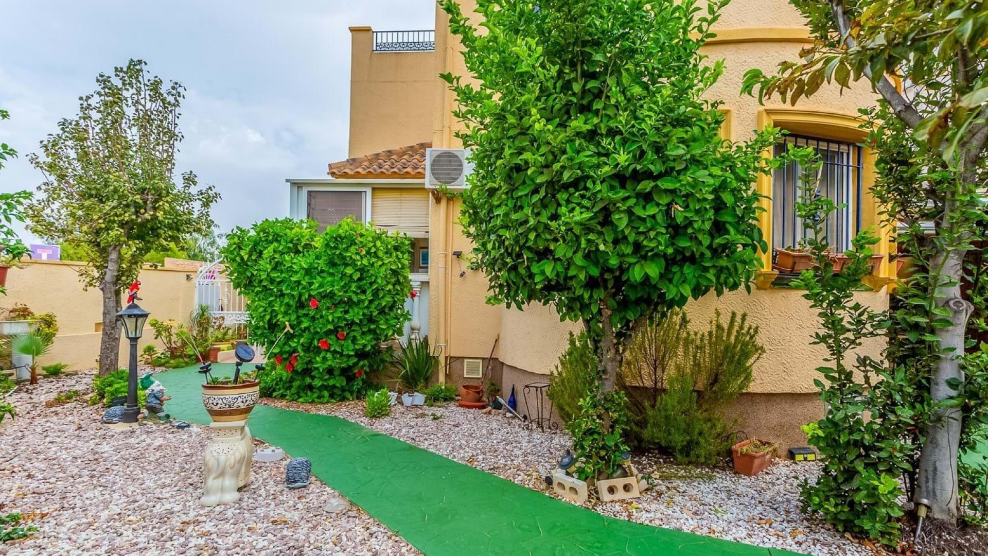 Resale - Villa - Orihuela Costa - La Zenia- Orihuela costa