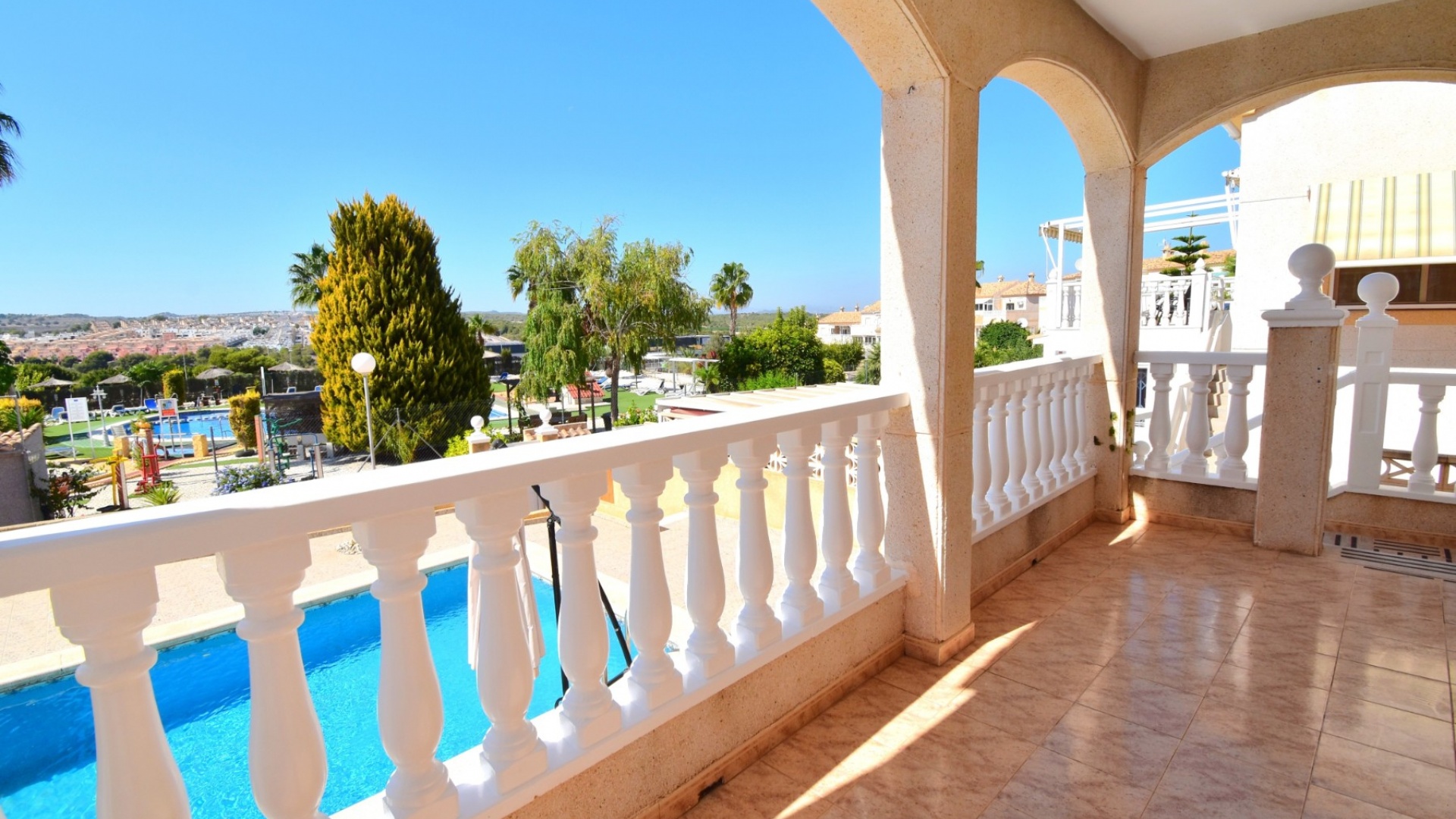 Resale - Villa - Orihuela Costa - Los Altos