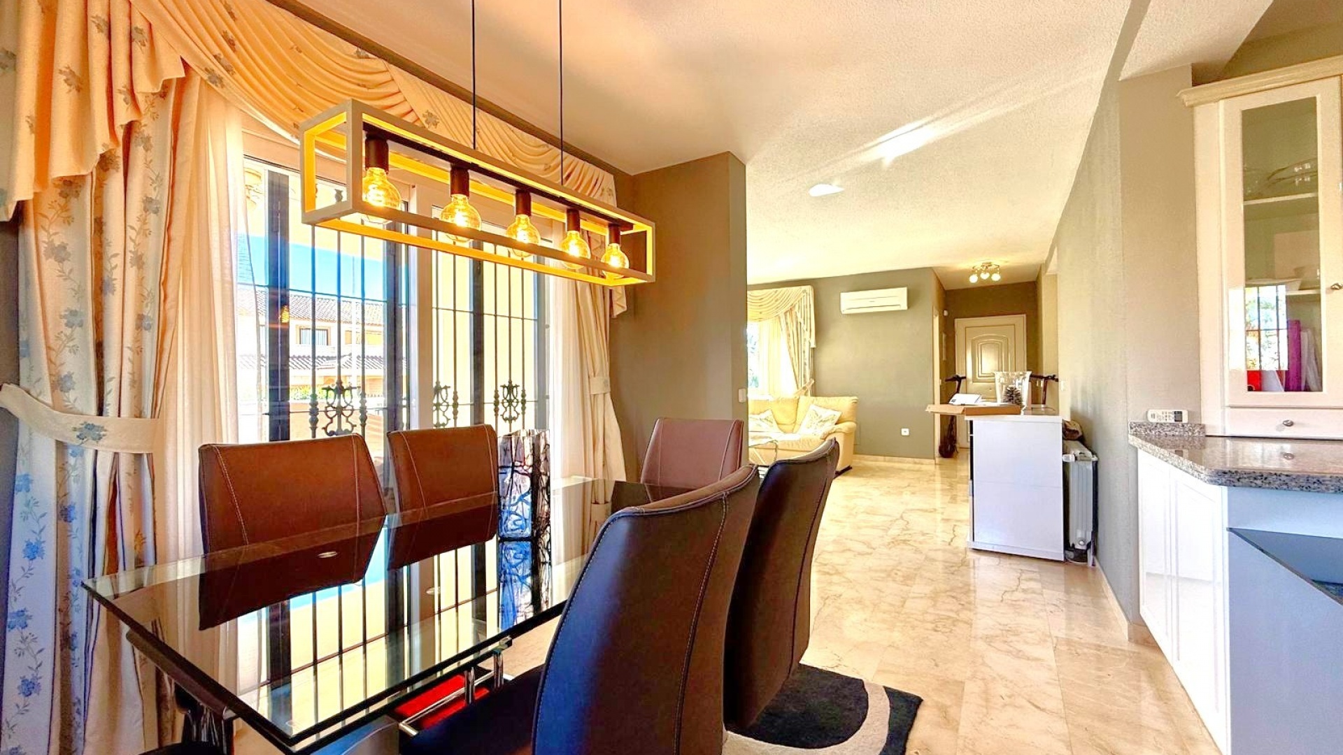 Resale - Villa - Orihuela Costa - Los Dolses