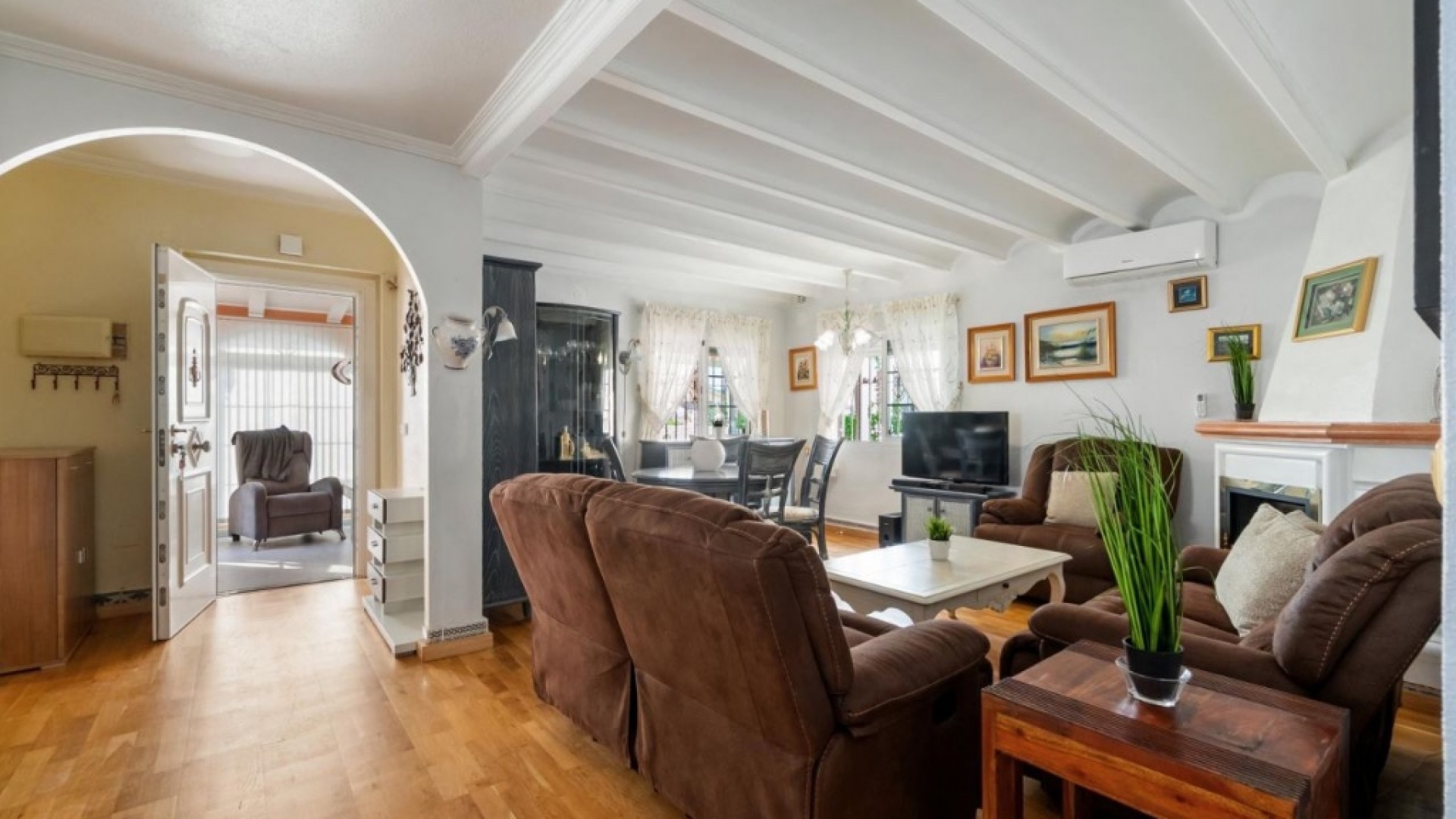 Resale - Villa - Orihuela Costa - Playa Flamenca