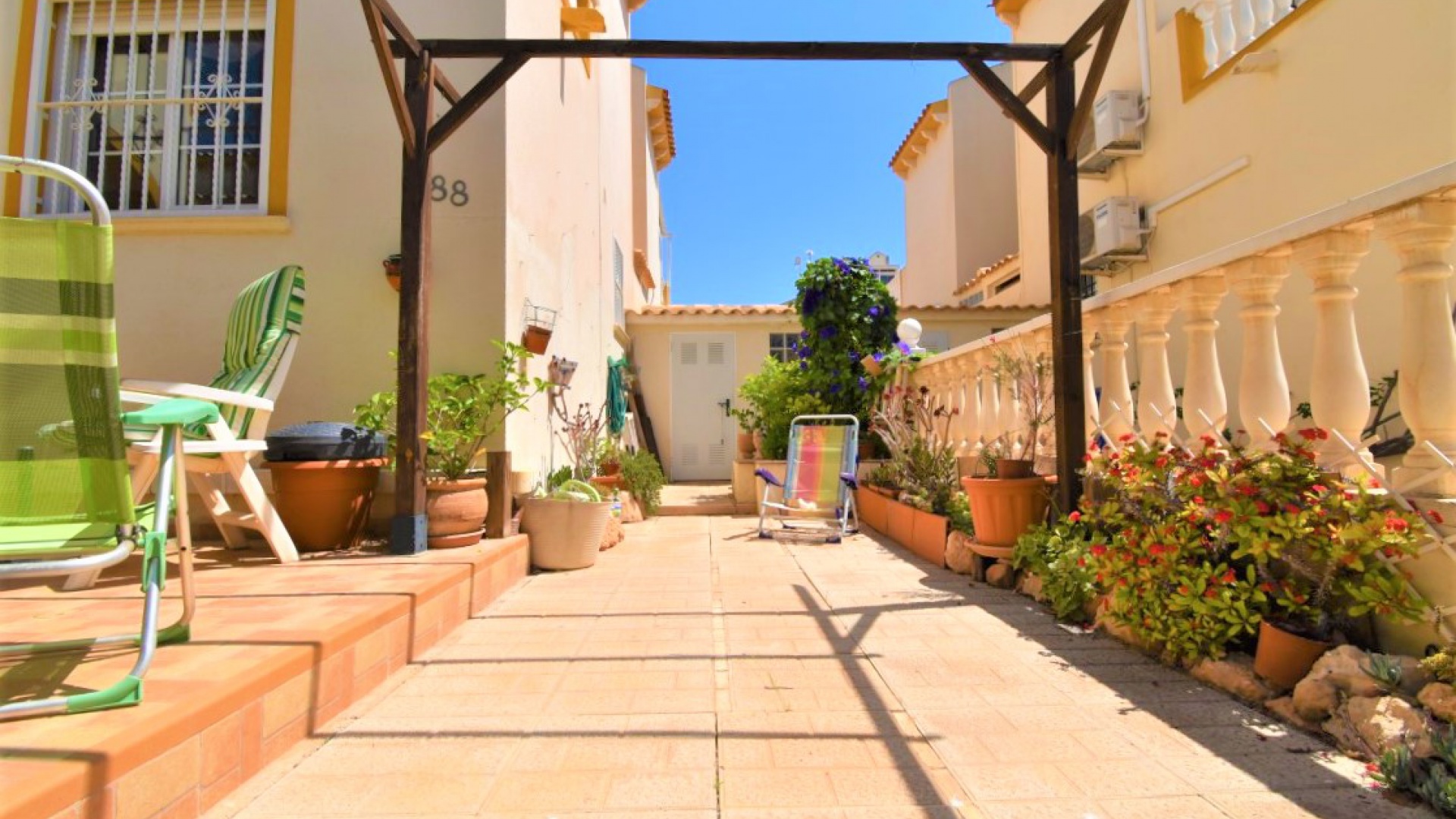 Resale - Villa - Orihuela Costa - Playa Flamenca