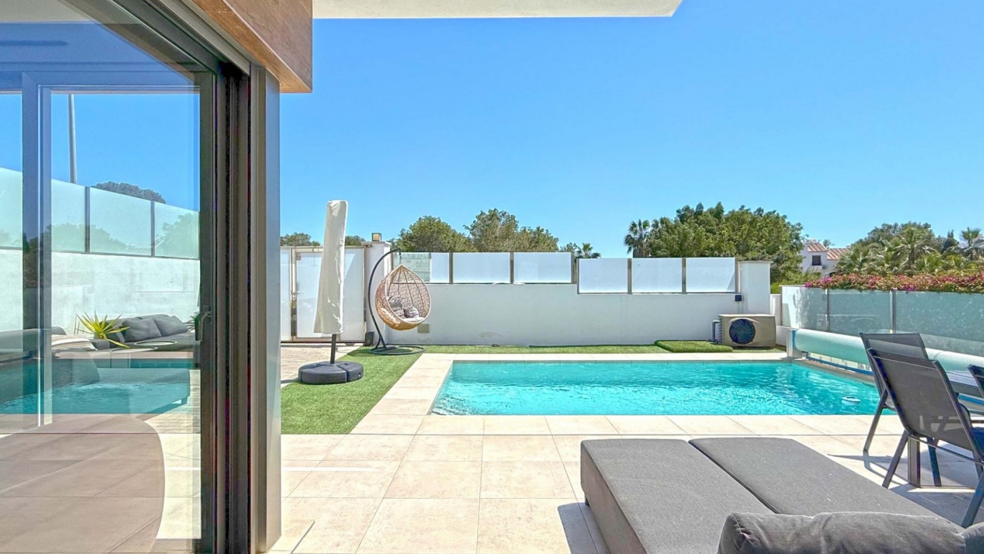 Resale - Villa - Orihuela Costa - Villamartin