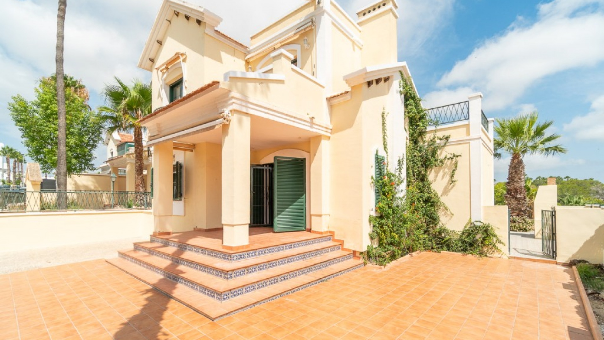 Resale - Villa - Orihuela Costa - Villamartin