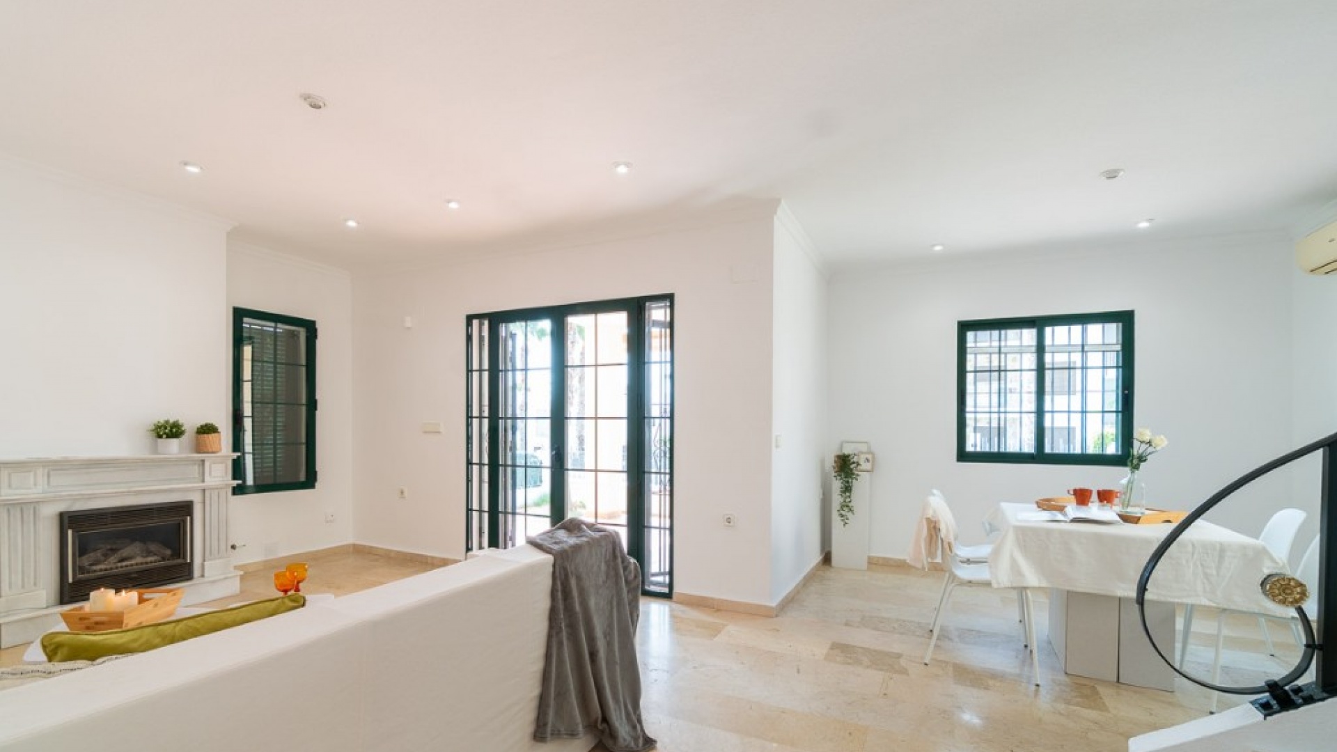 Resale - Villa - Orihuela Costa - Villamartin